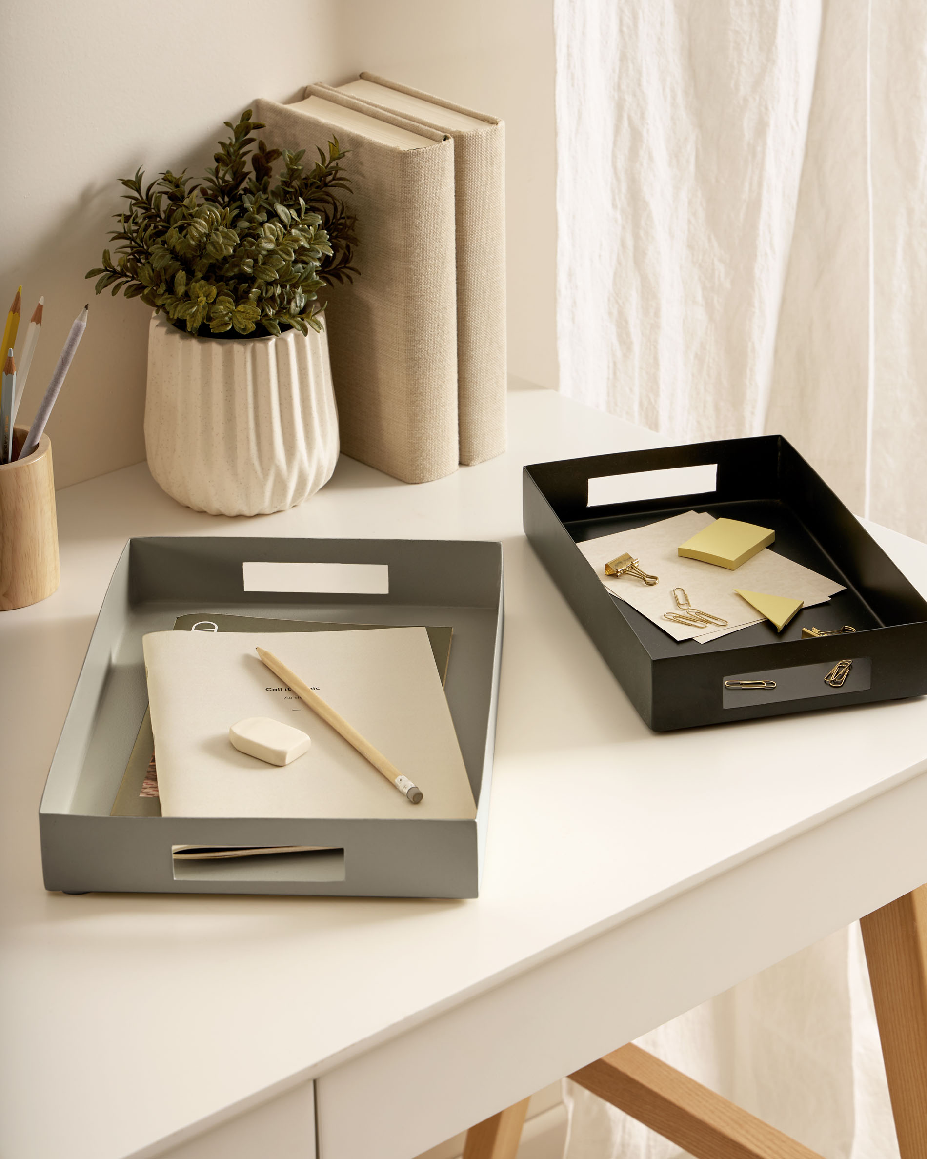 KAVE HOME DYANA desk KAVE HOME DYANA desk