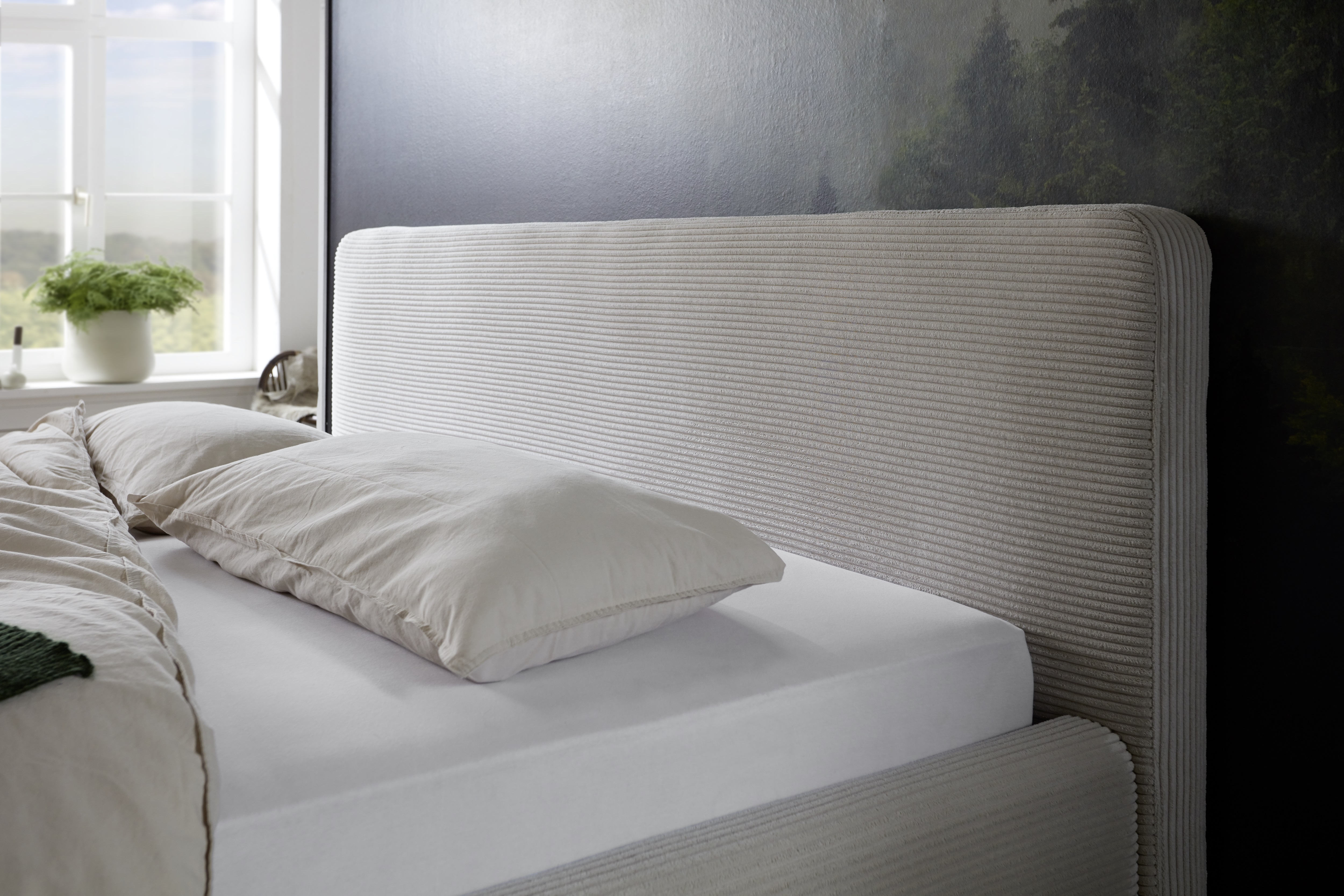 Meise upholstered bed MATTIS