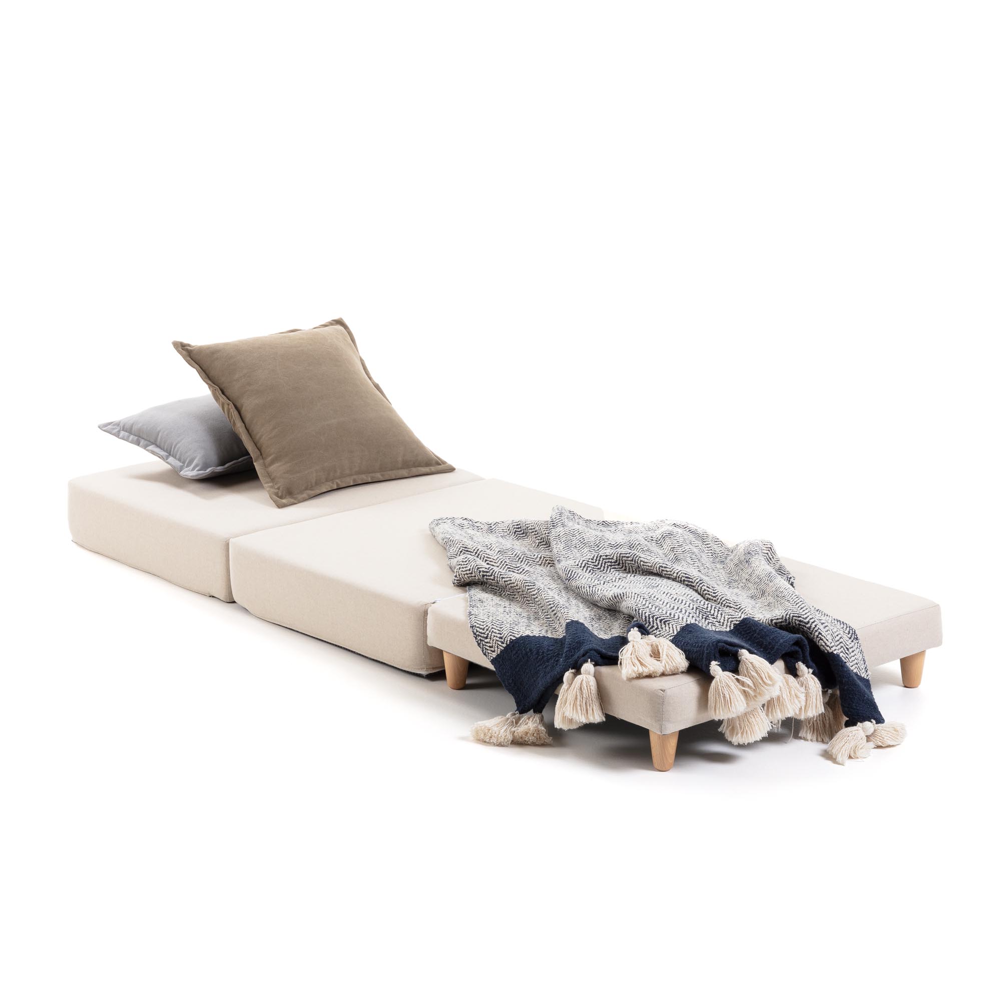 KAVE HOME Tisch ESILDA KAVE HOME Pouf LIZZIE