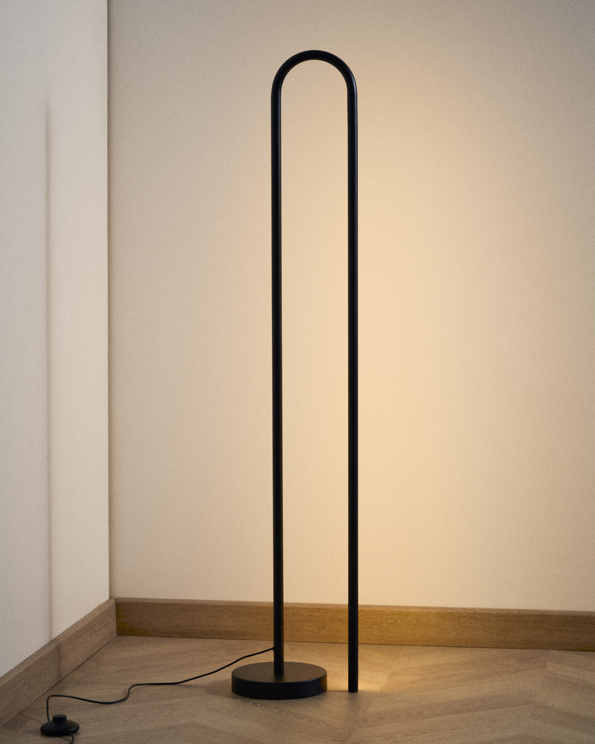 KAVE HOME Lampadaire BOW