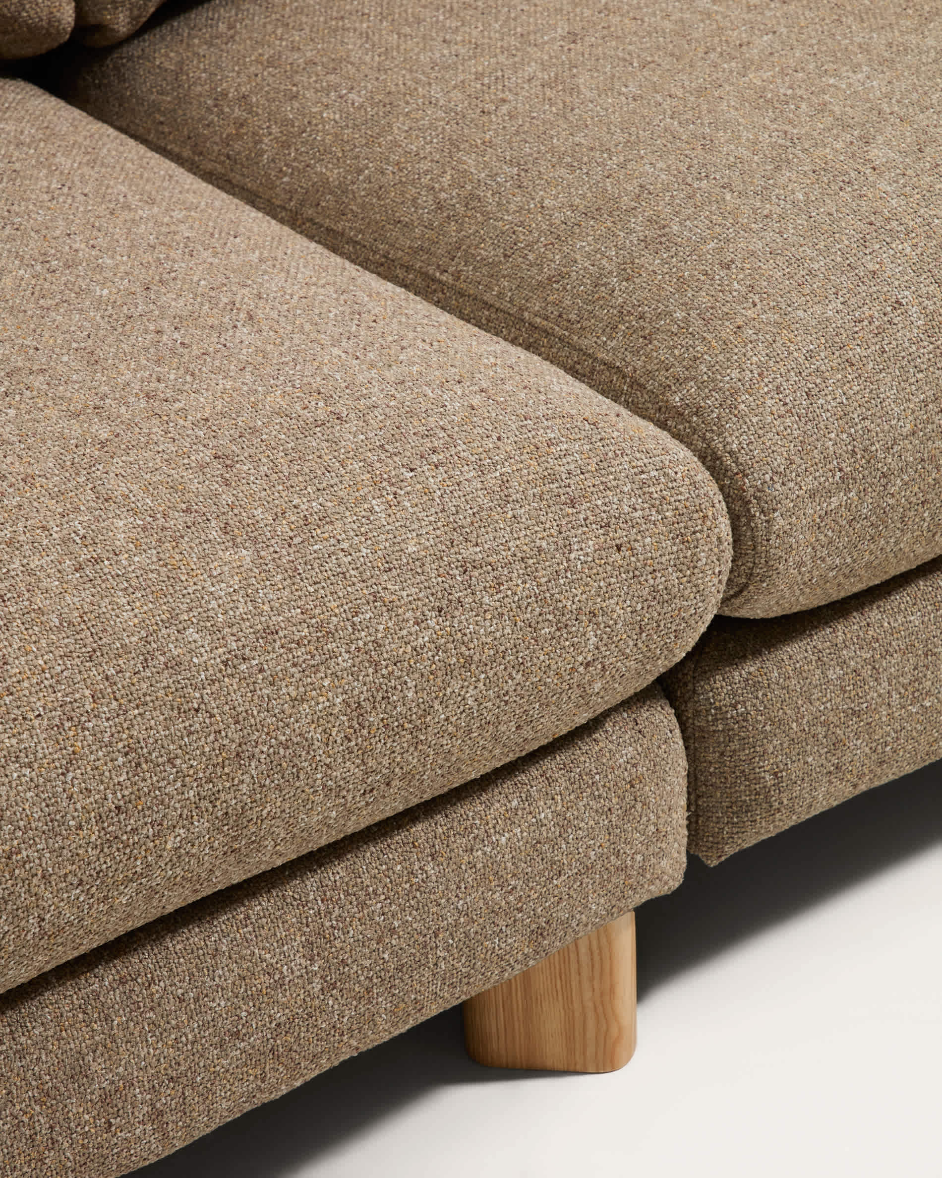 KAVE HOME Sofa VERA