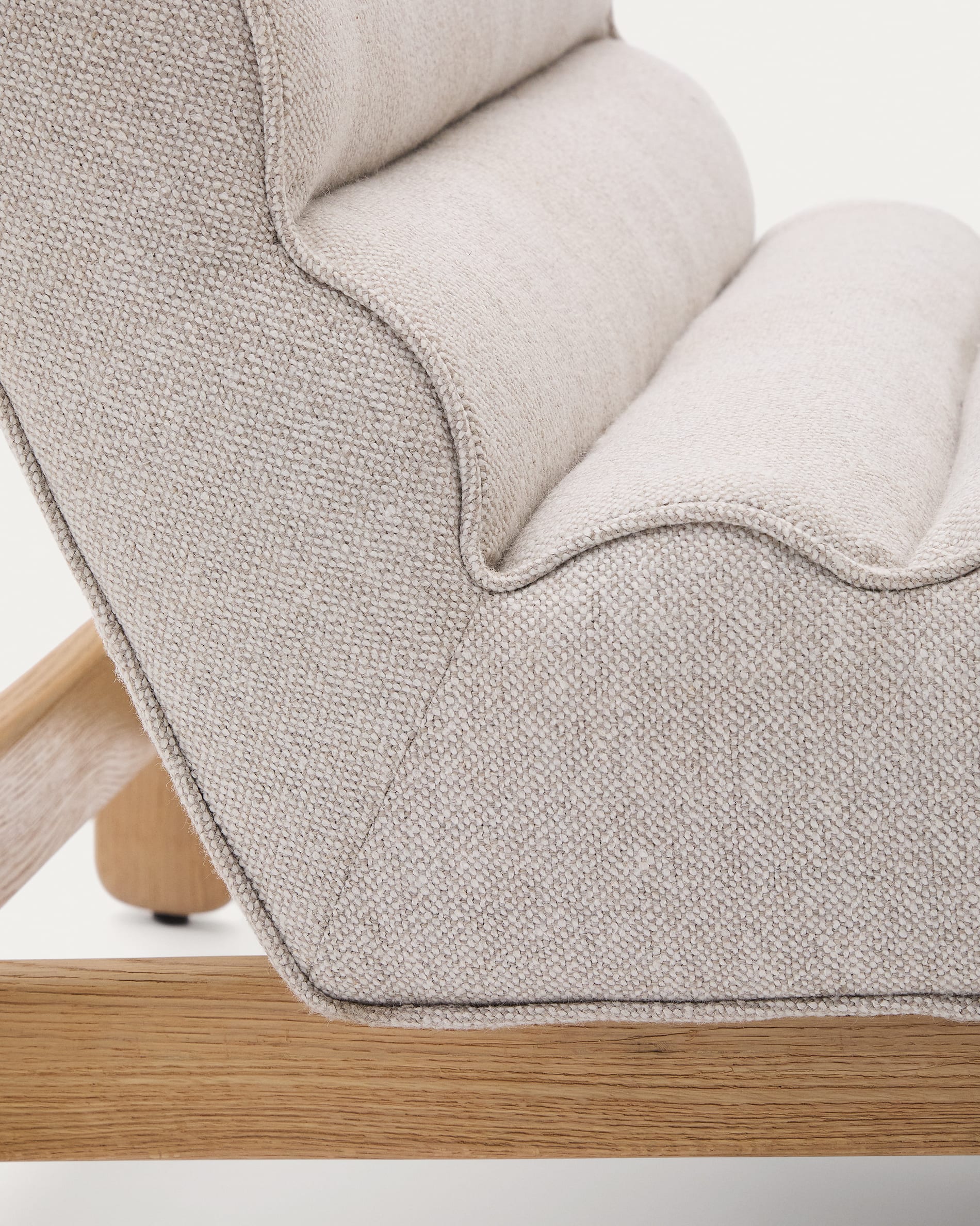 KAVE HOME Armchair MAGIRA
