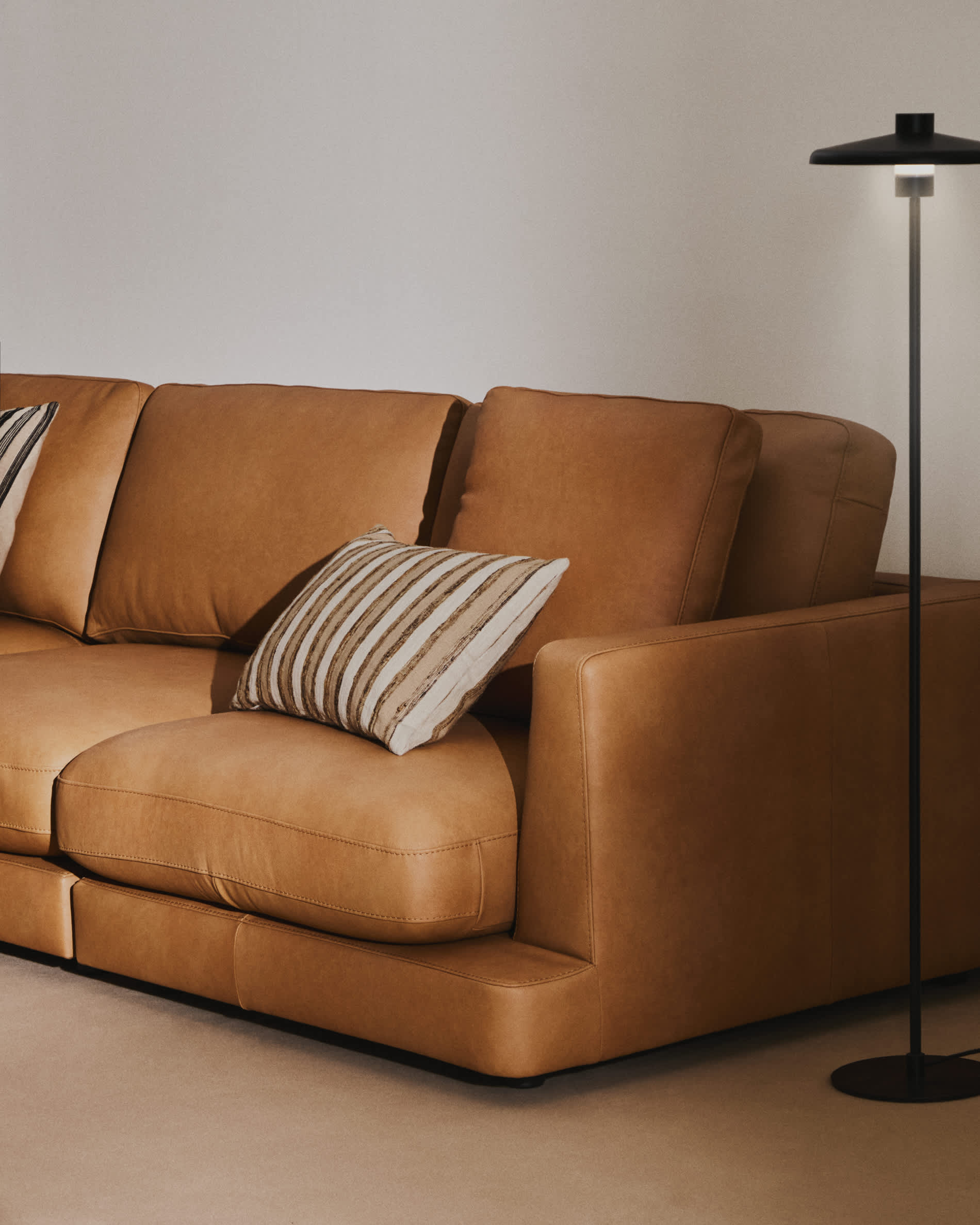 KAVE HOME Sofa LEATHER GALA