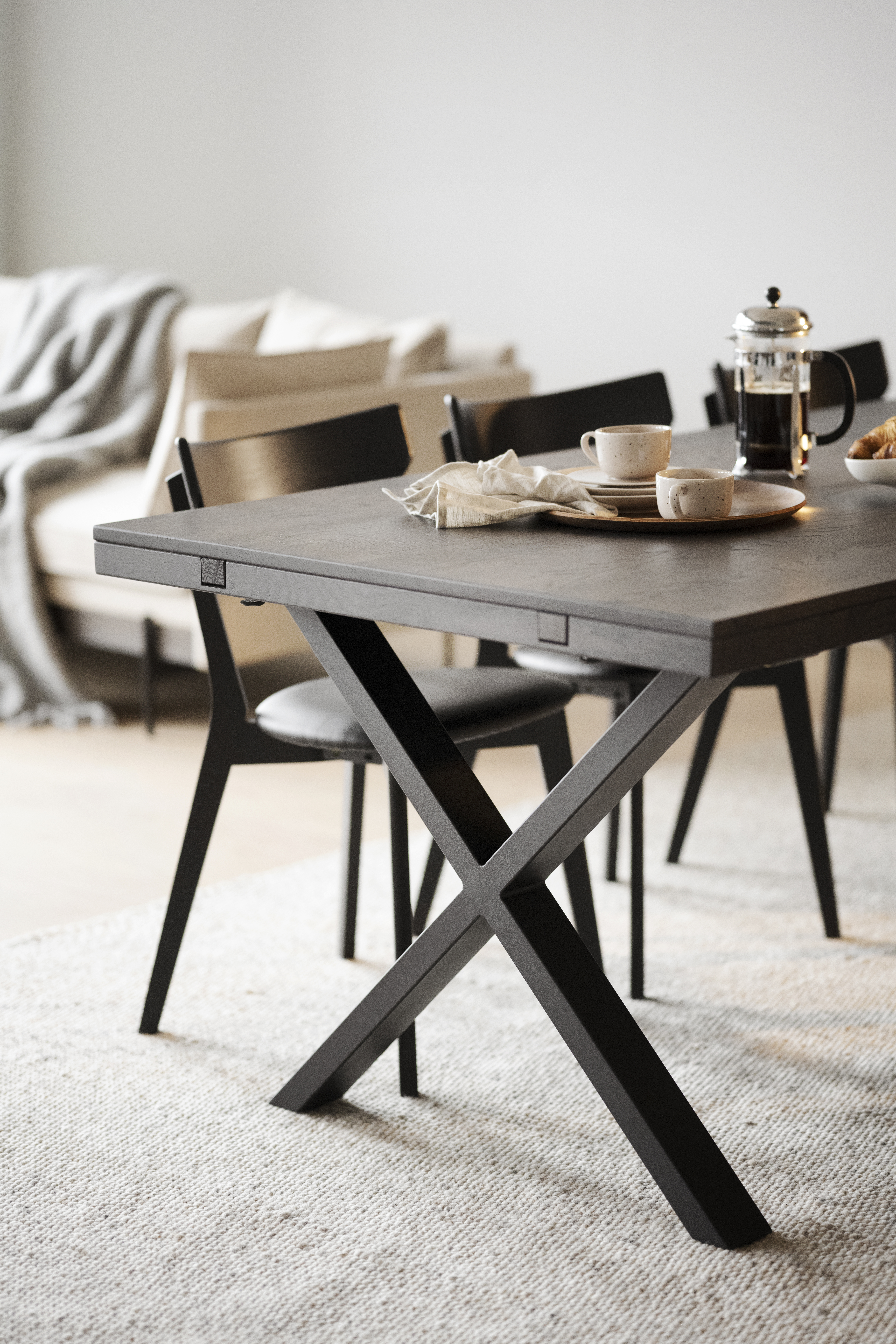 Rowico dining table BROOKLYN