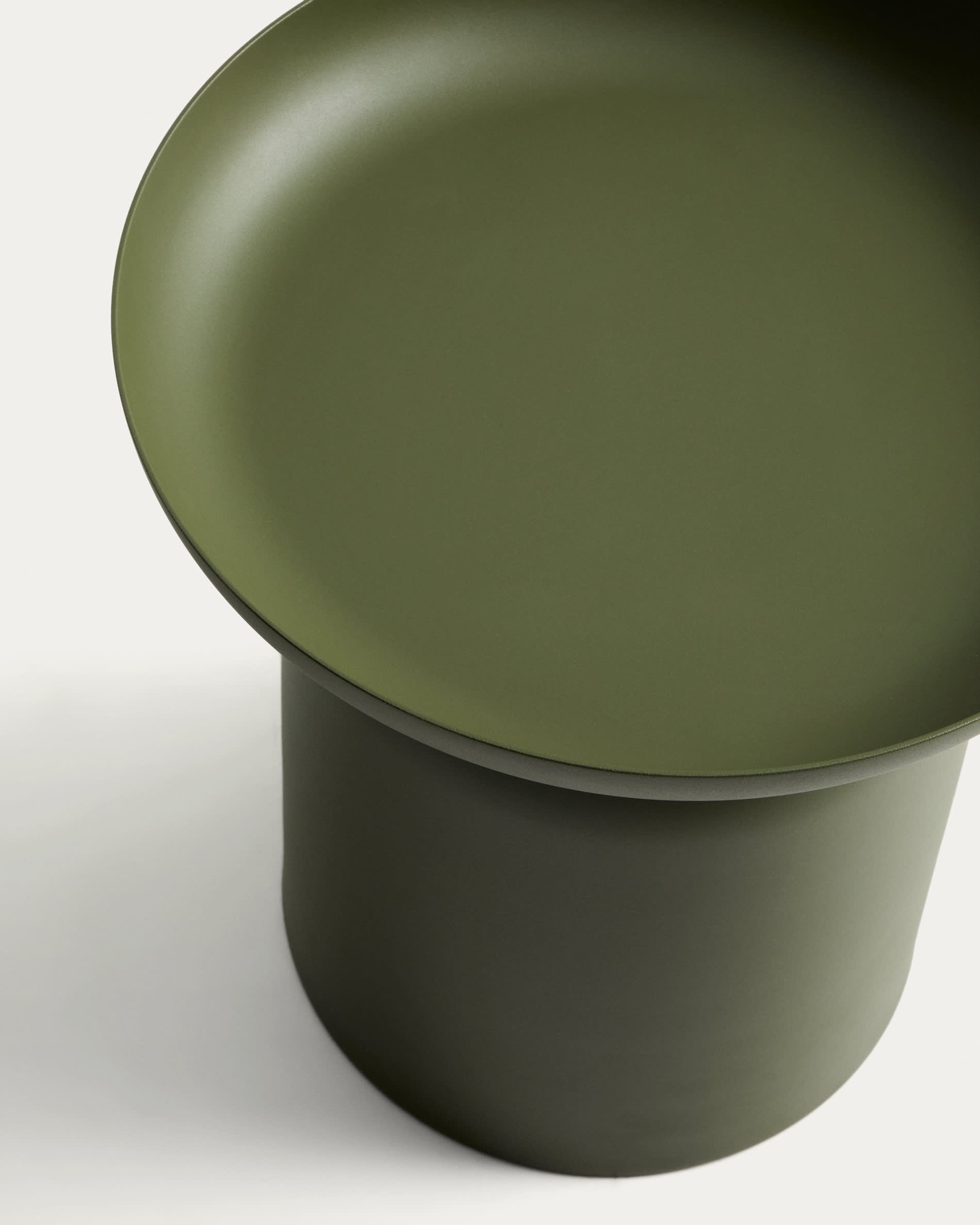 KAVE HOME Side table Outdoor ARCOLA