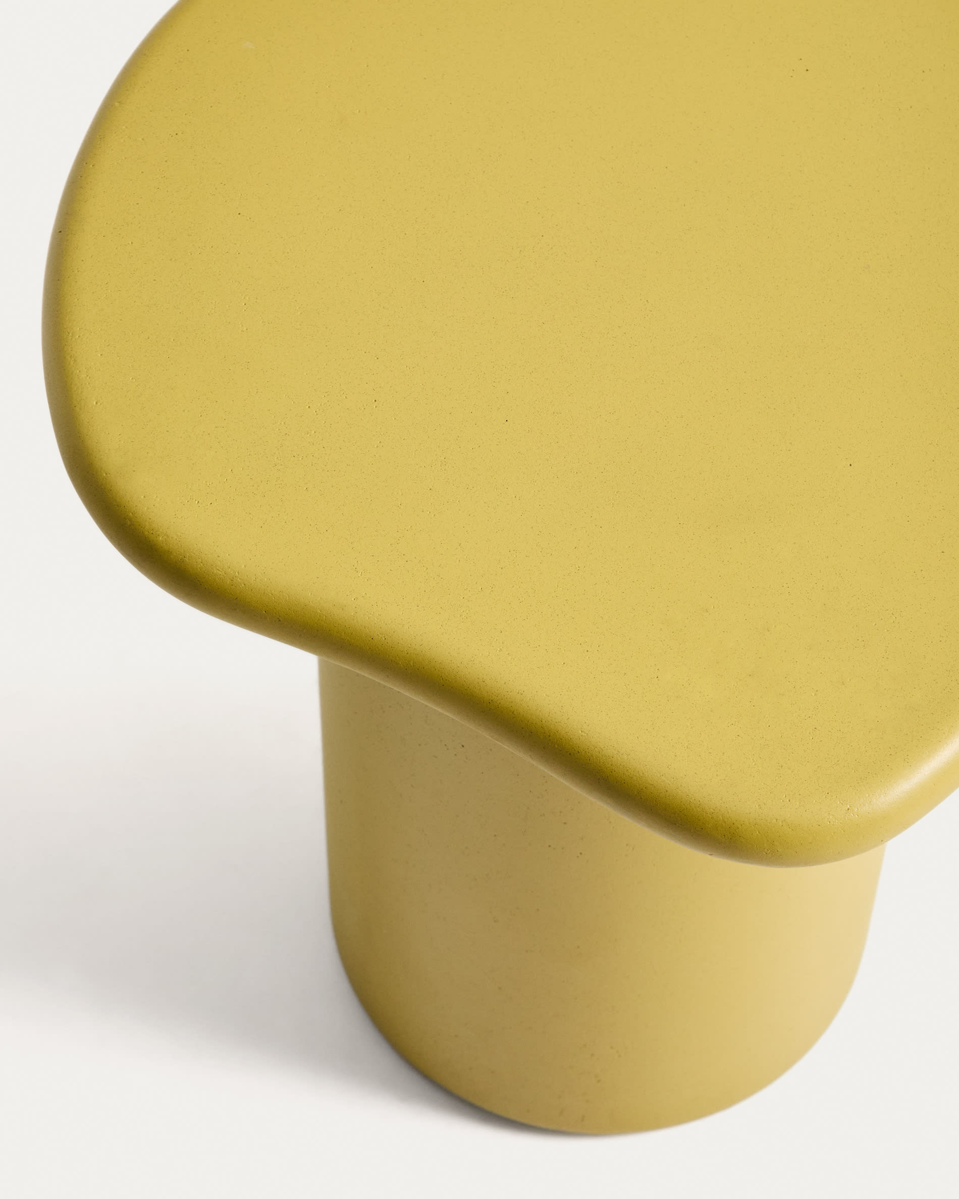 Kave Home Side Table Outdoor MACARELLA