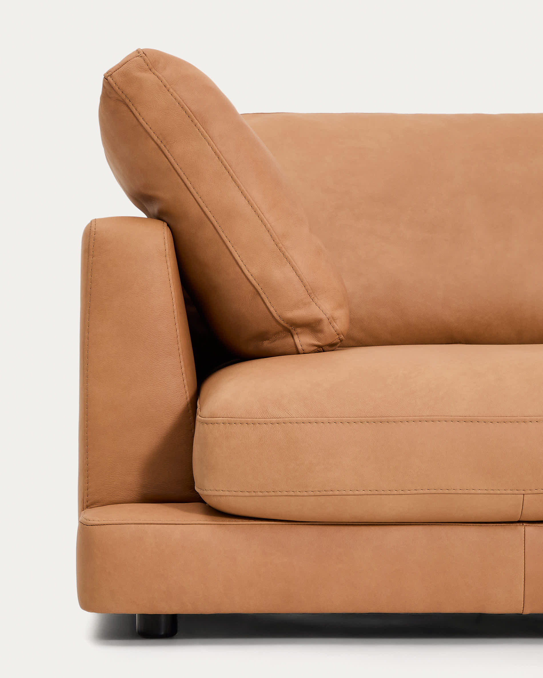 KAVE HOME LEATHER GALA sofa