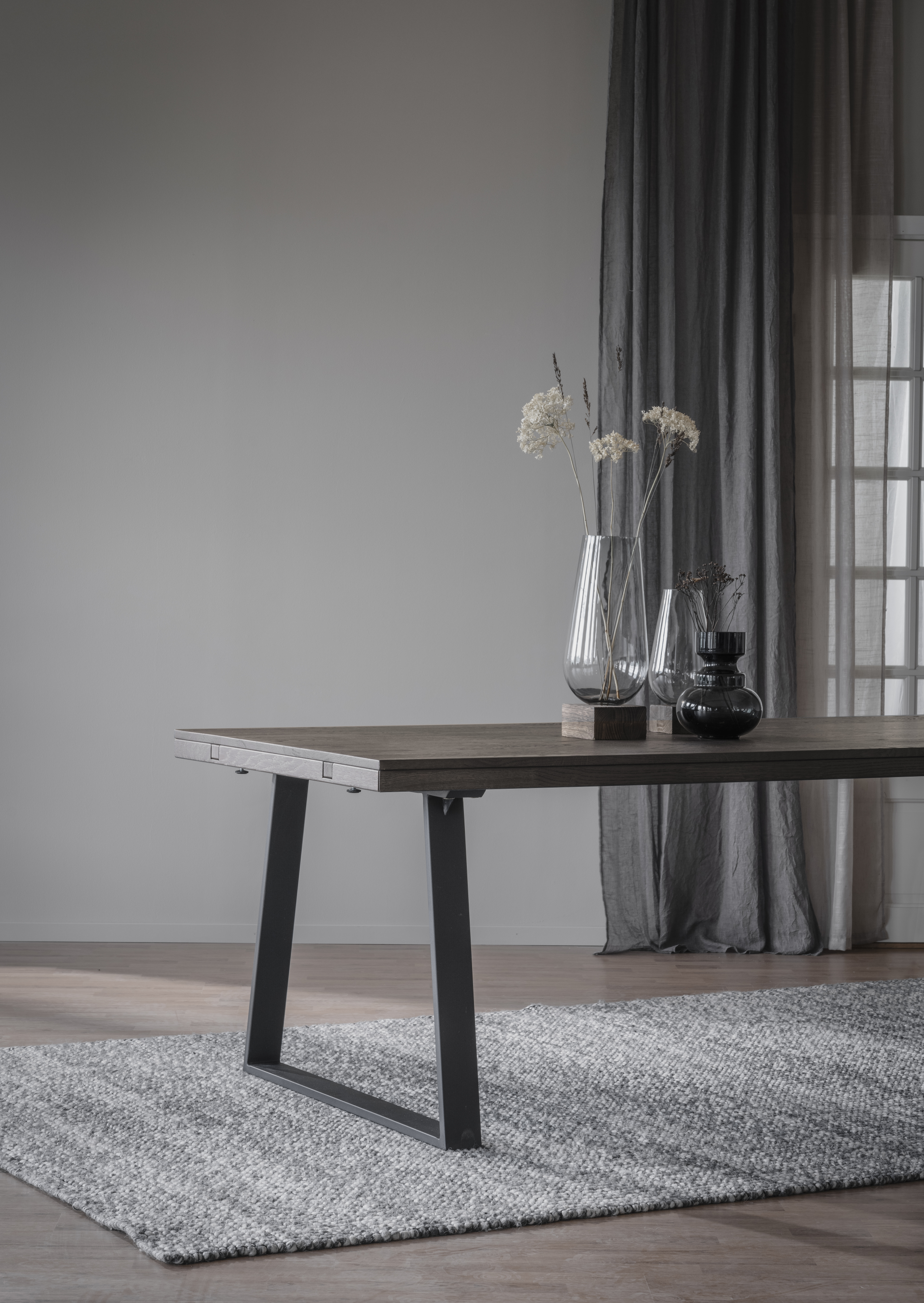 Rowico dining table BROOKLYN