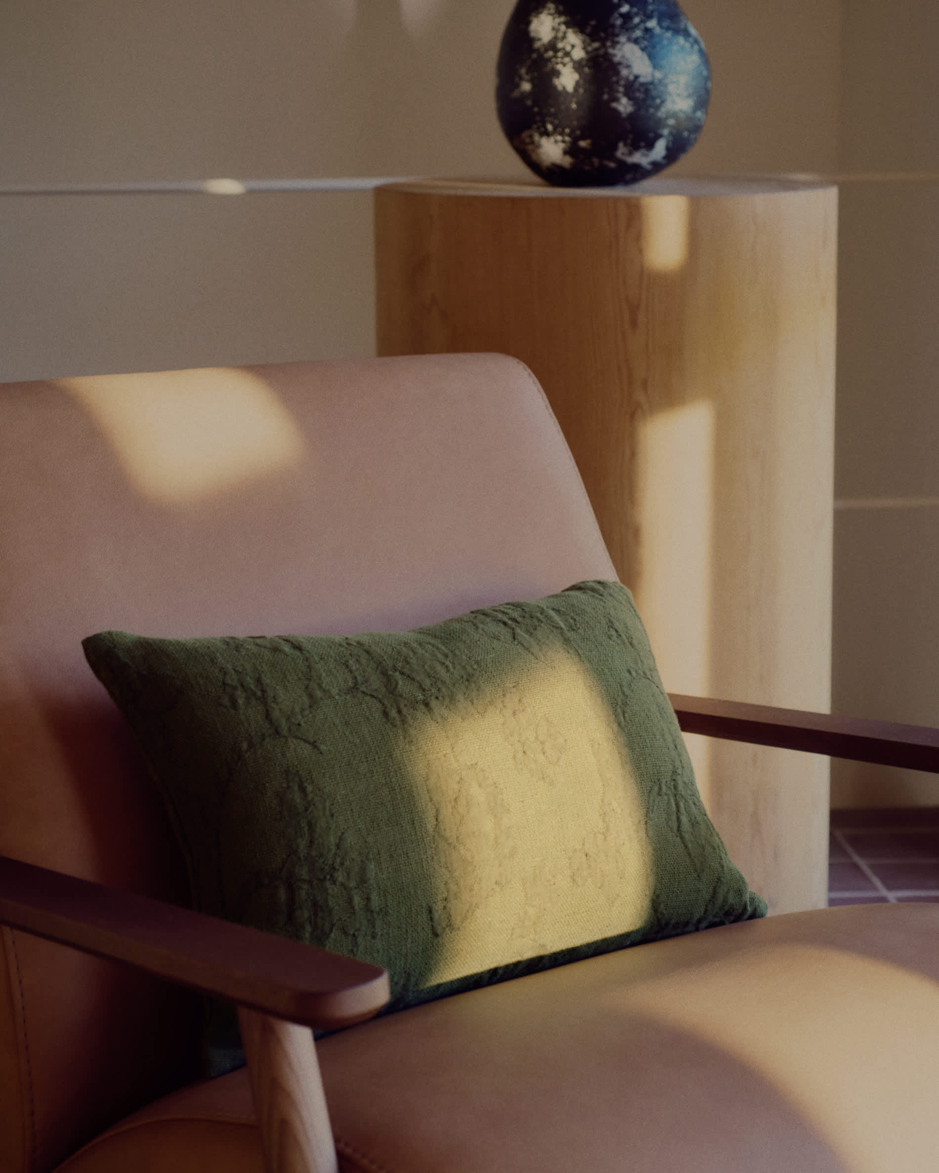 KAVE HOME Sessel LTHMEGHAN