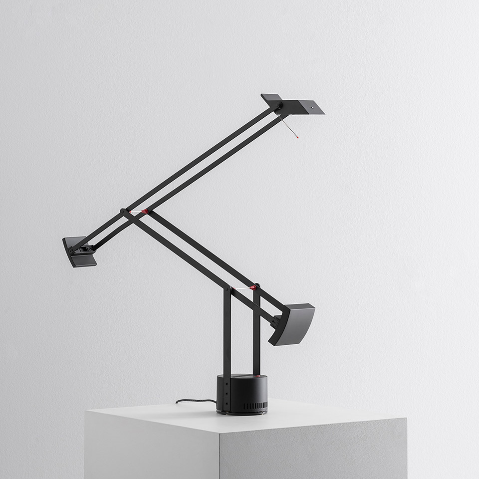 ARTEMIDE Tischleuchte TIZIO