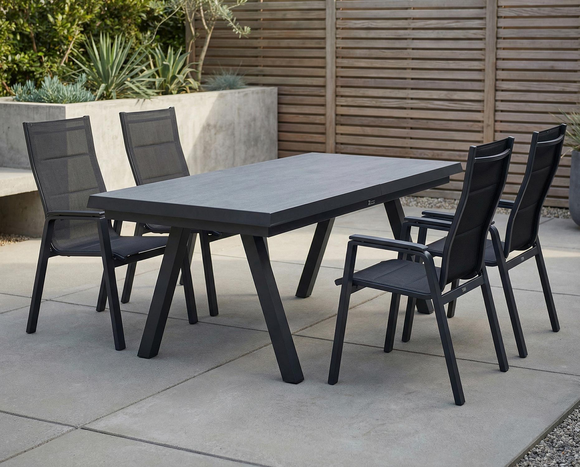 LC GARDEN garden table VIVERA STONE