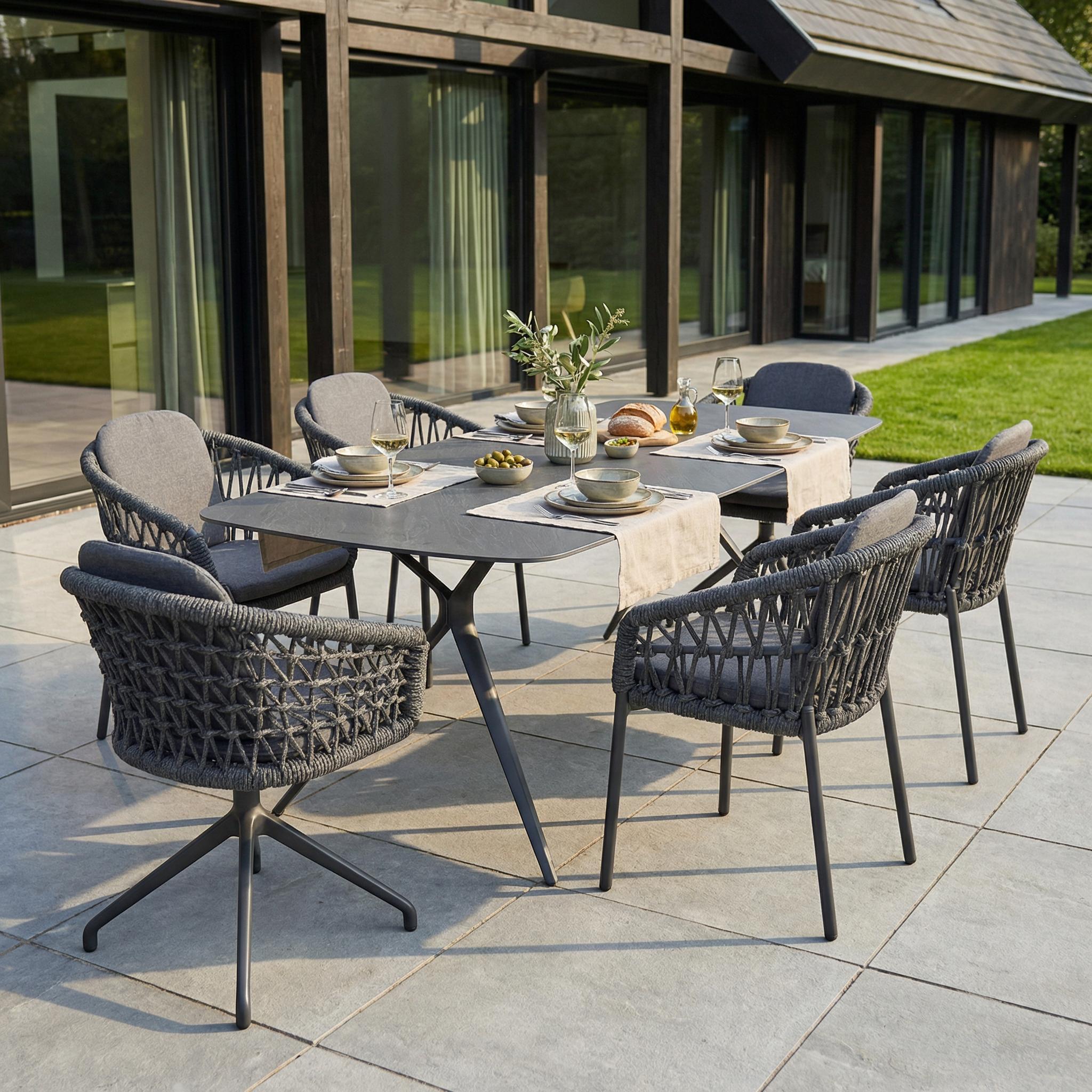 LC GARDEN BARI garden table