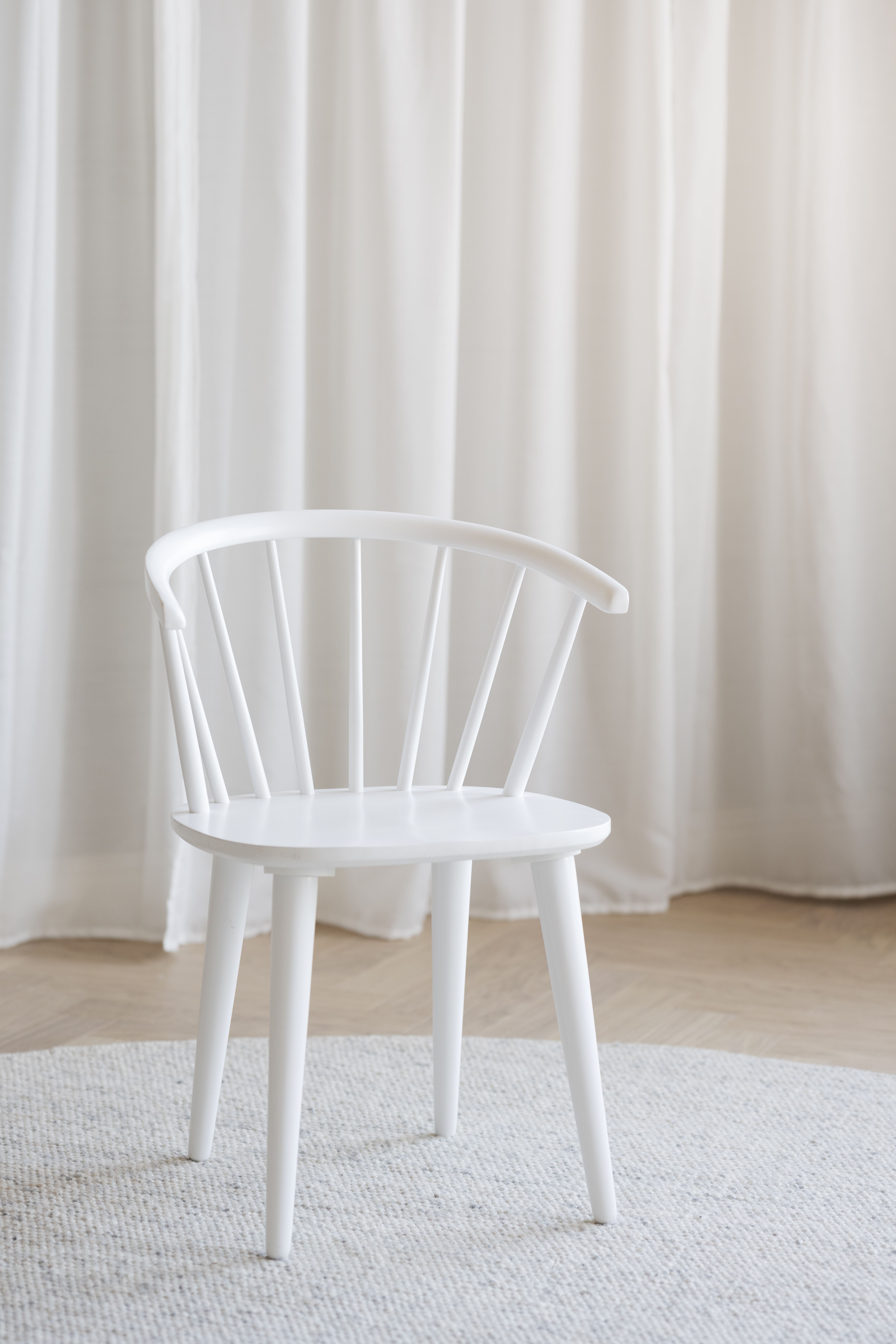ROWICO CARMEN chair
