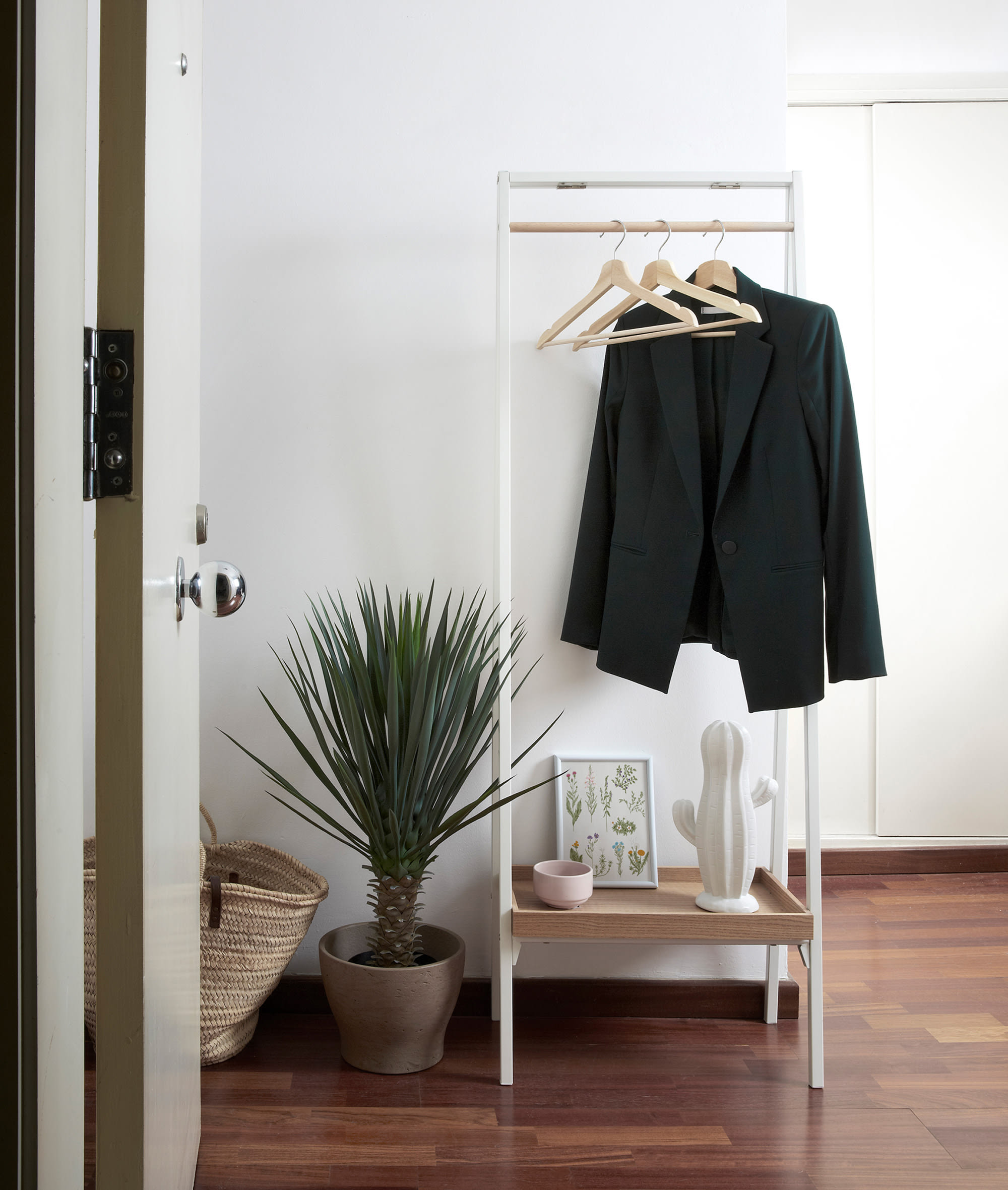 KAVE HOME Garderobe BENNY