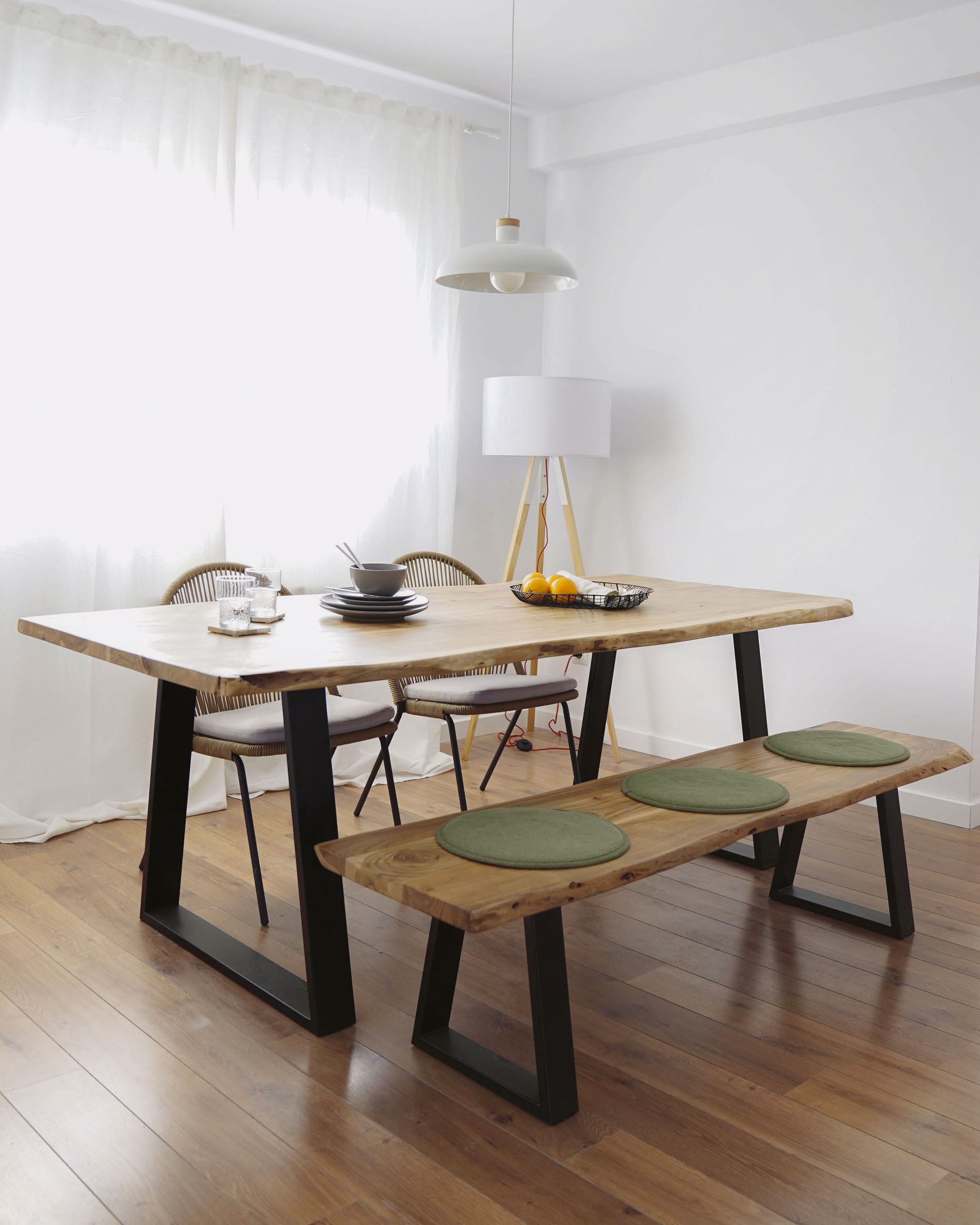 KAVE HOME ALAIA dining table