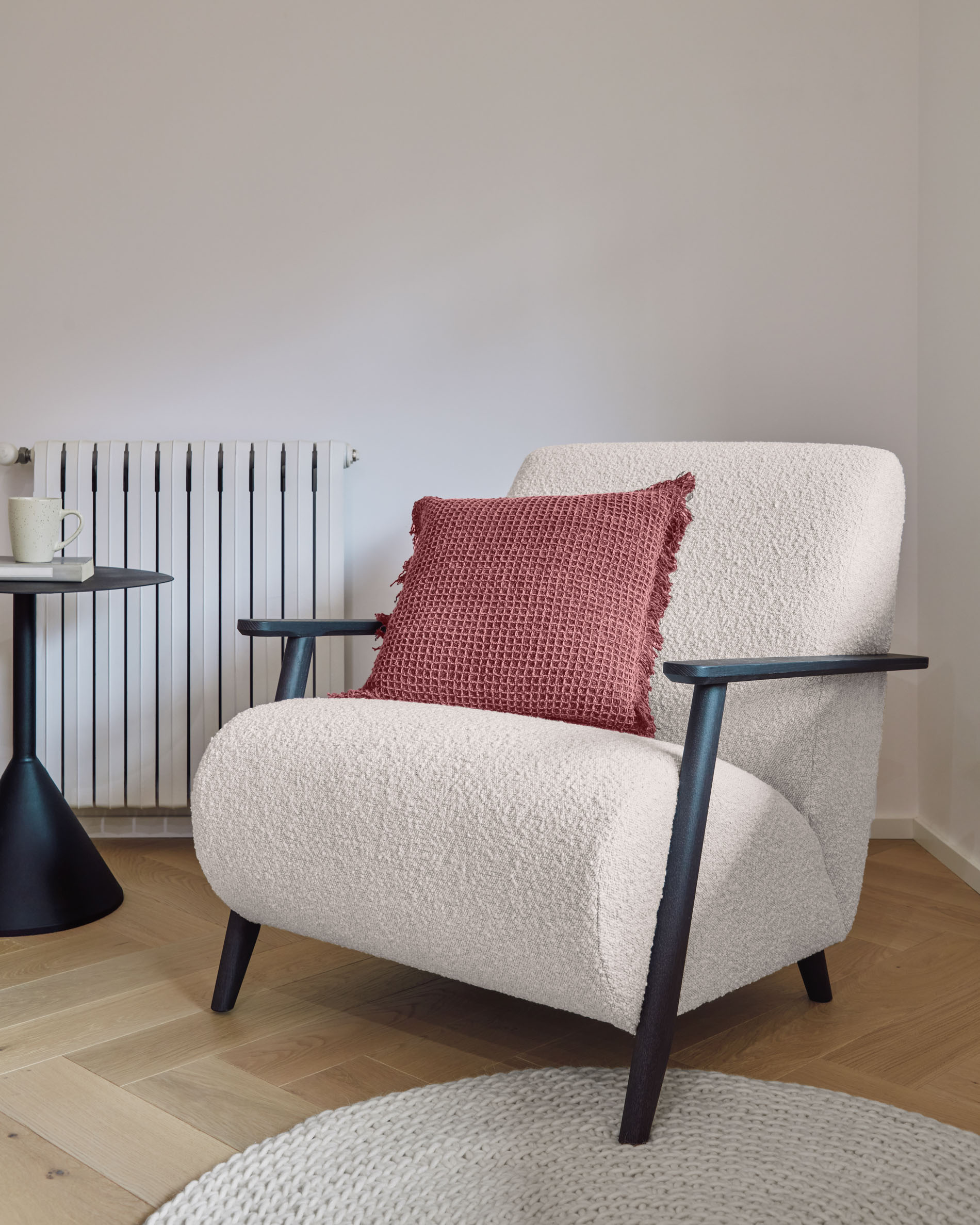 KAVE HOME Fauteuil MEGHAN