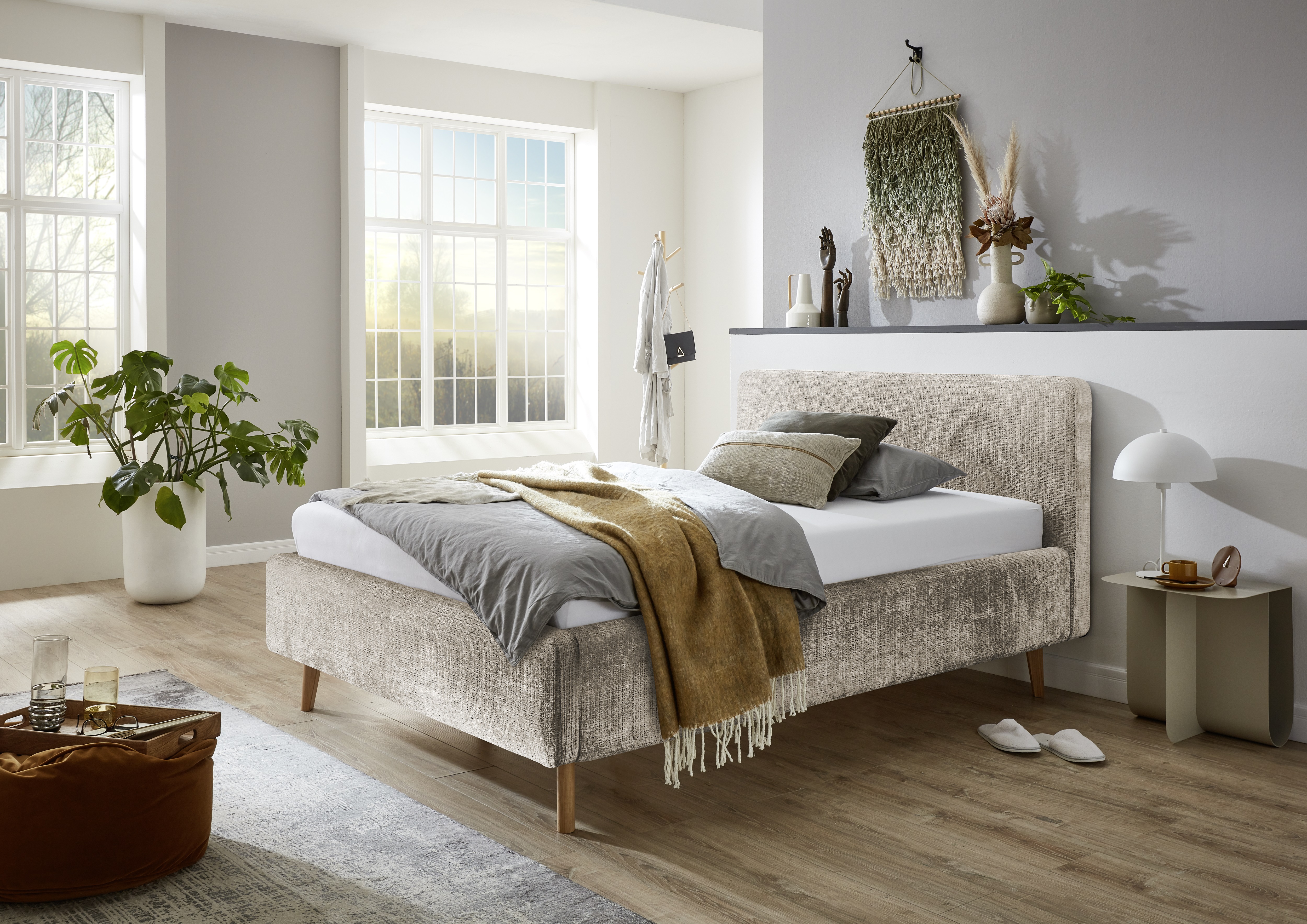 MEISE Polsterbett MATTIS mit Bettkasten MEISE Polsterbett MATTIS mit Bettkasten