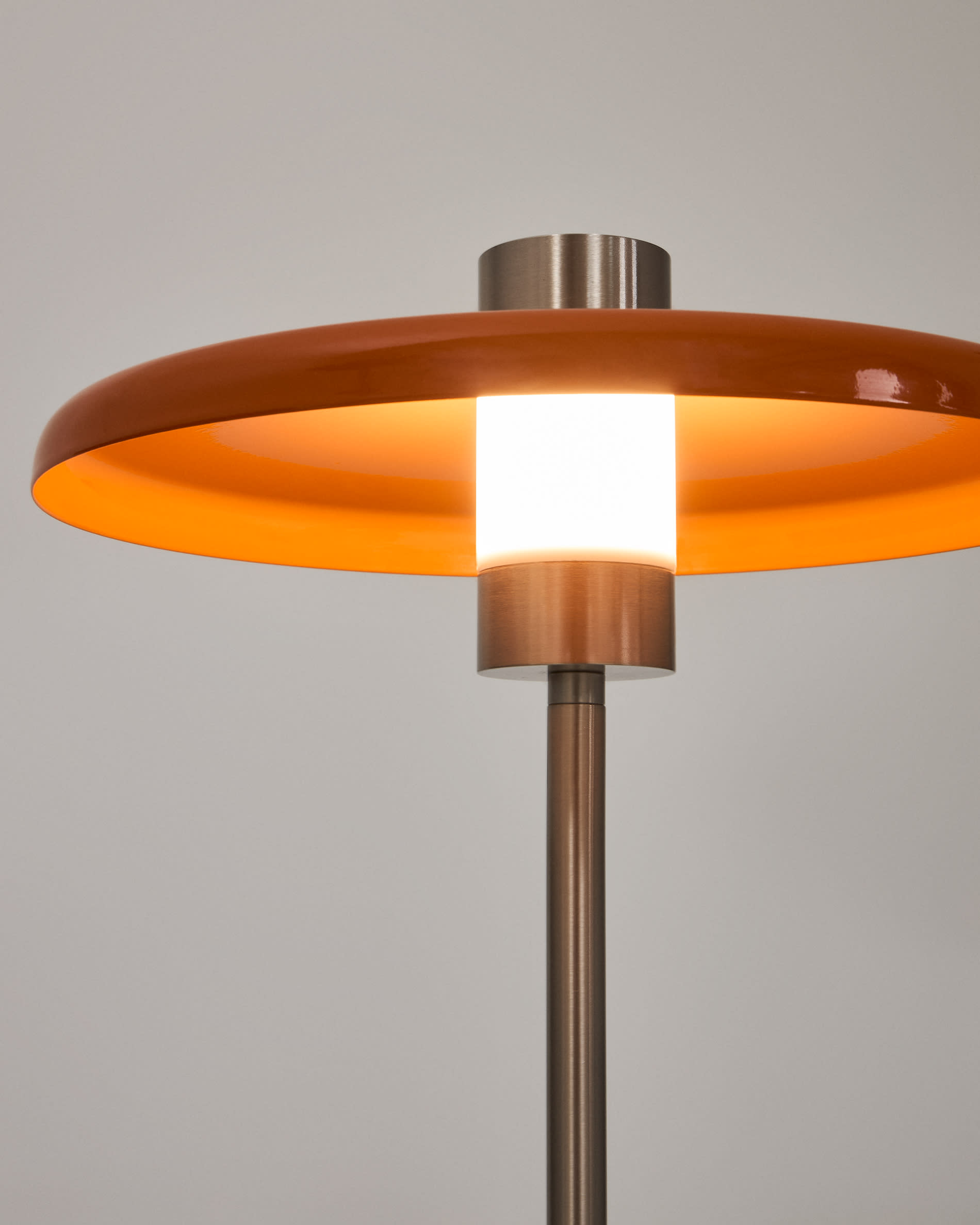 KAVE HOME Lampadaire NUVIRA