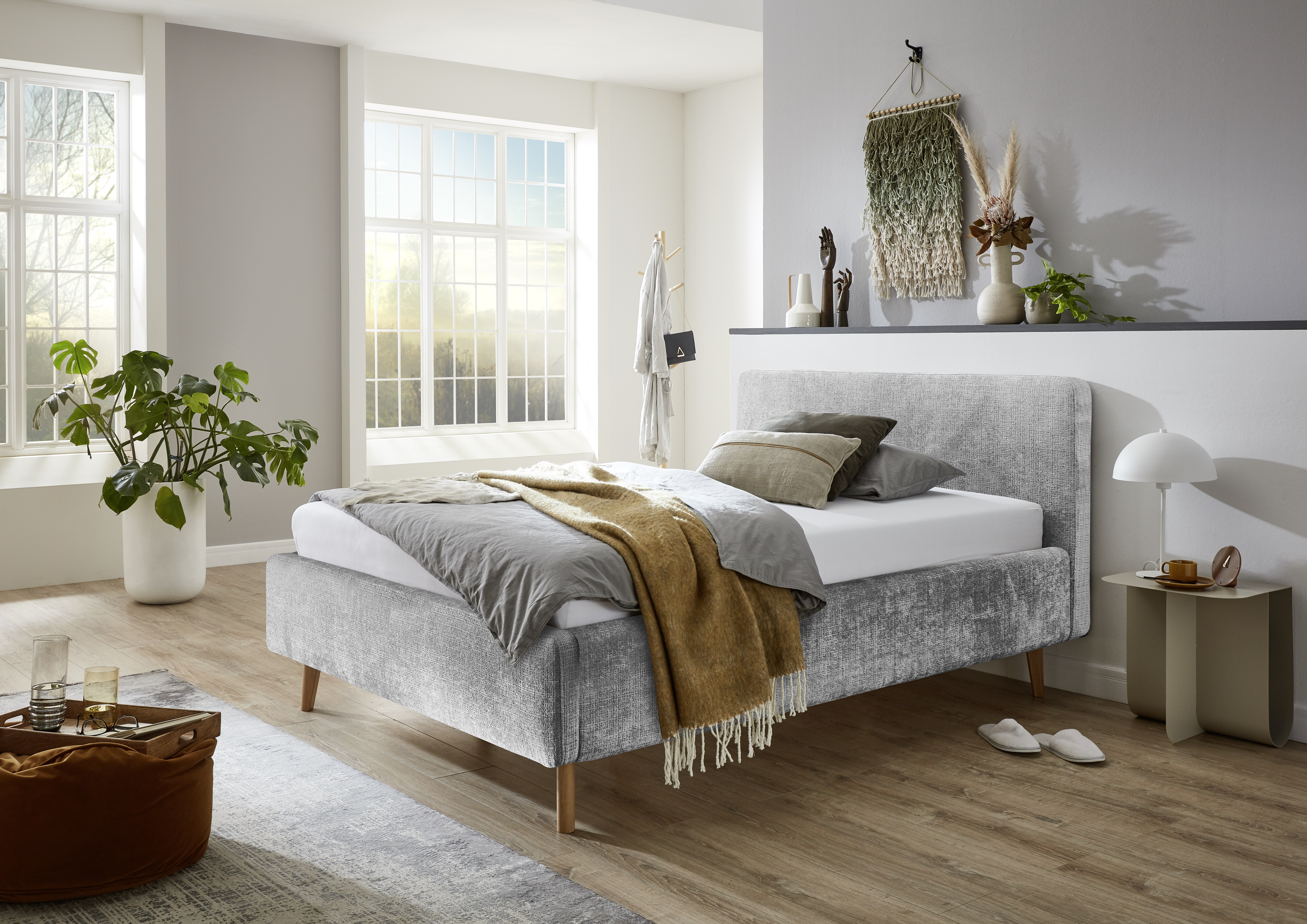 MEISE Polsterbett MATTIS mit Bettkasten MEISE Polsterbett MATTIS mit Bettkasten