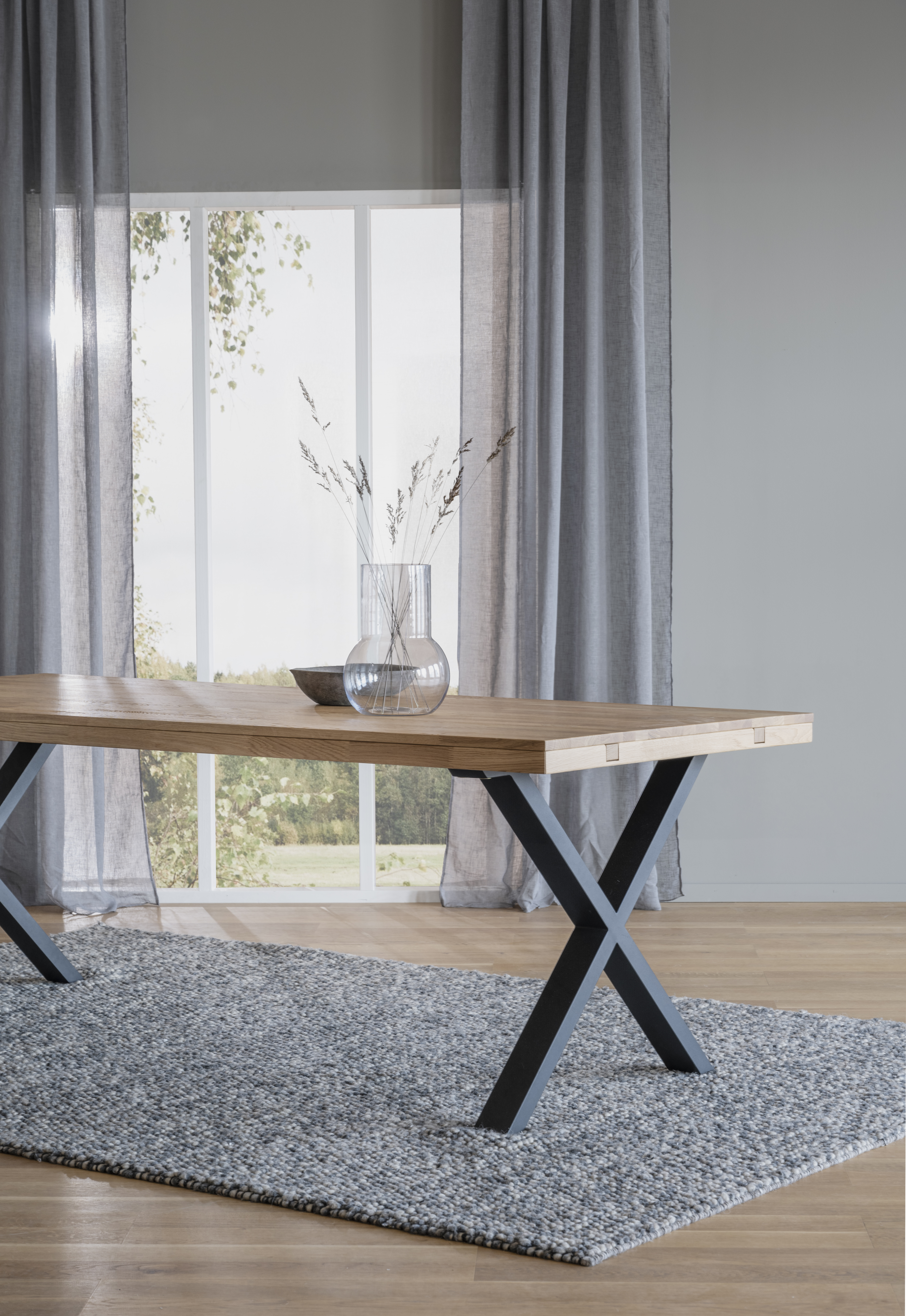 Rowico dining table BROOKLYN