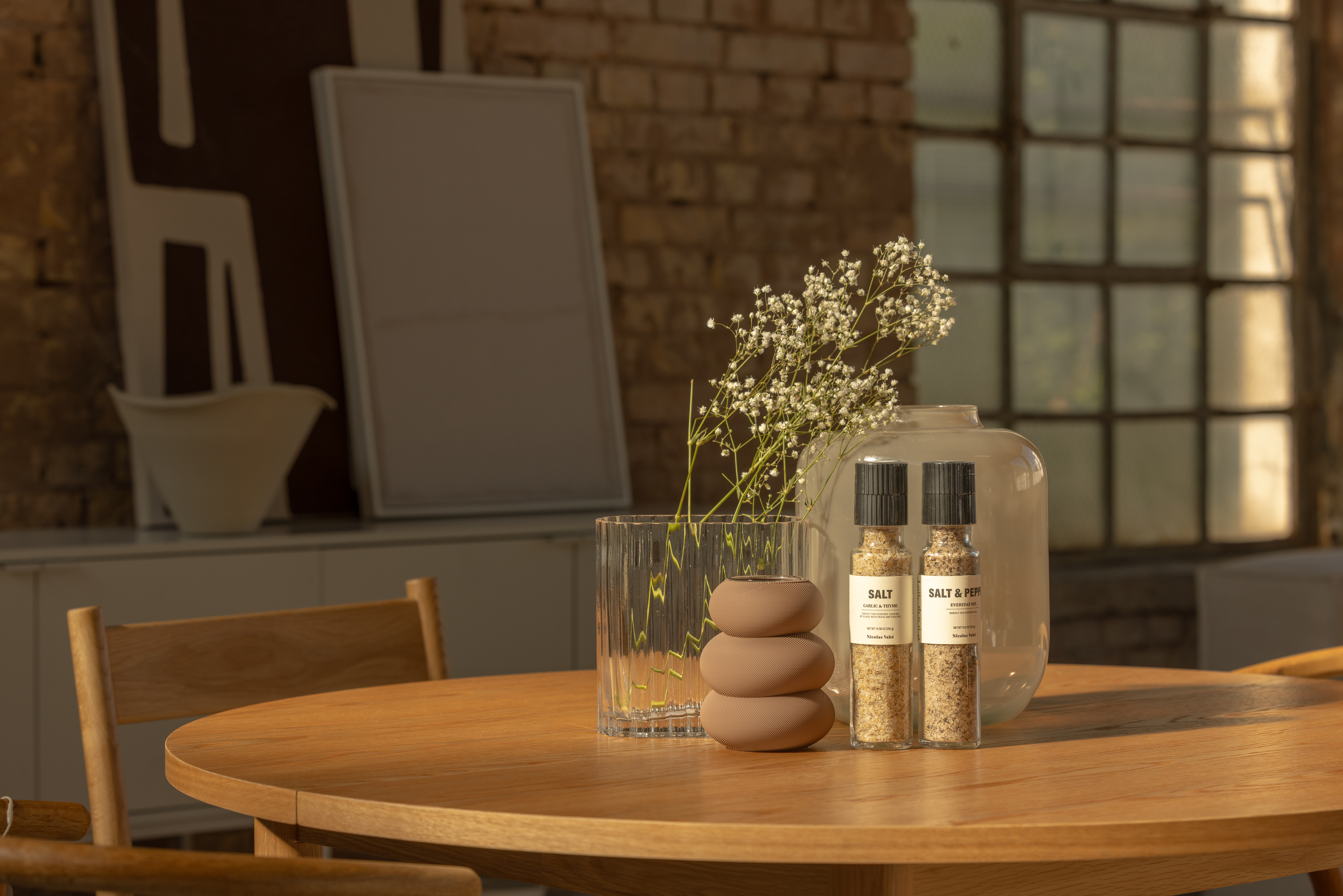 FAEE STEMINIG dining table