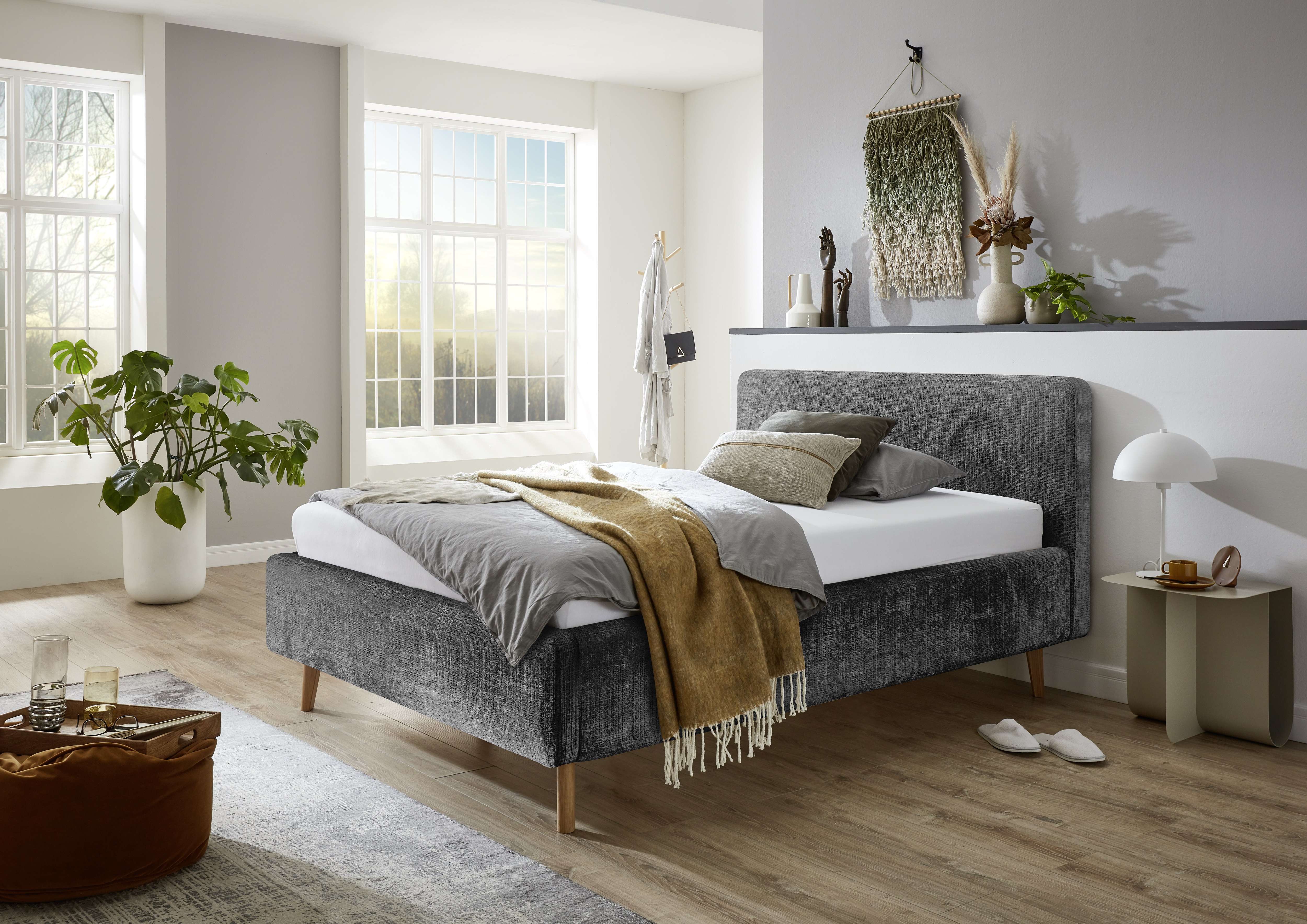 MEISE Polsterbett MATTIS mit Bettkasten MEISE Polsterbett MATTIS mit Bettkasten