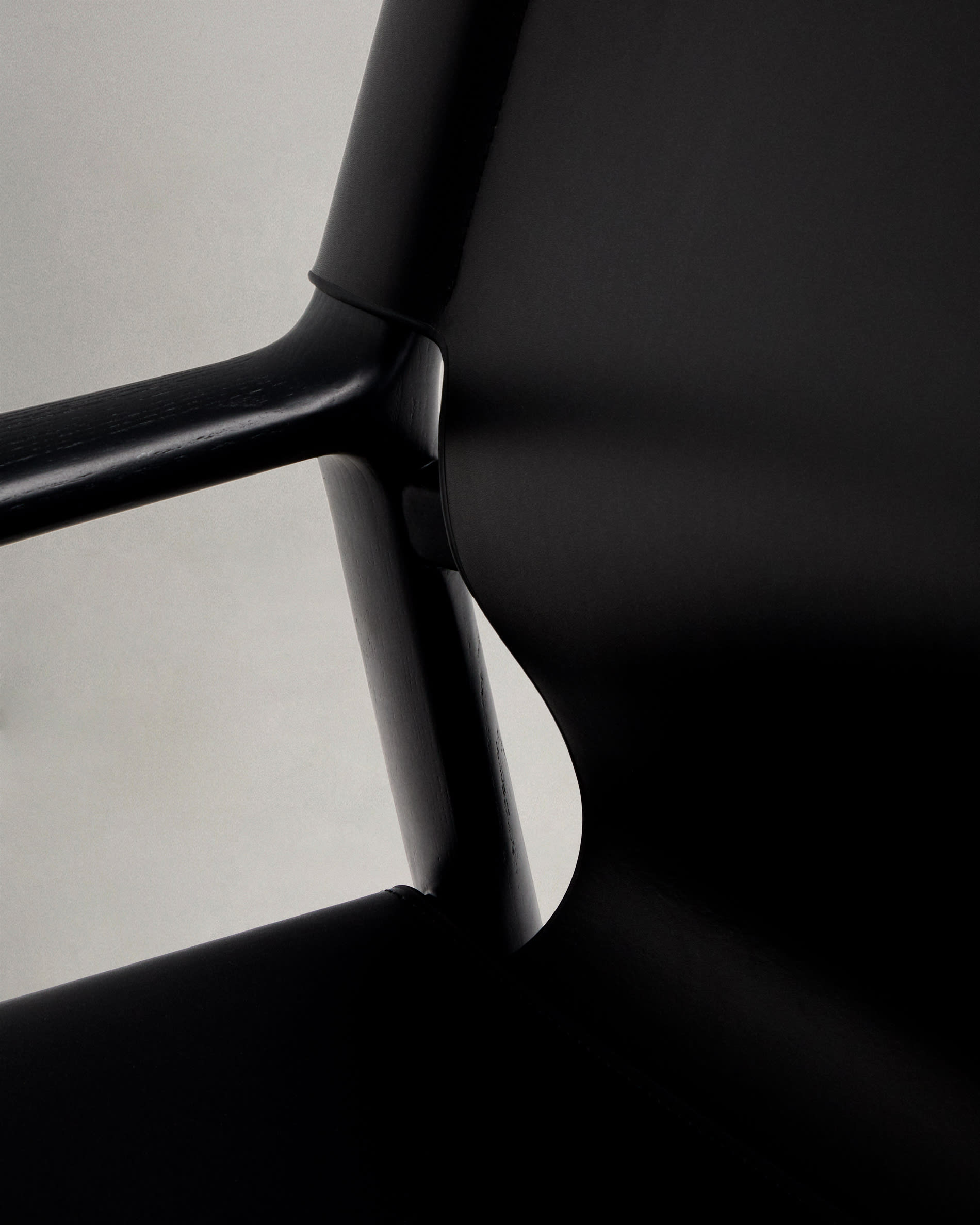 KAVE HOME Fauteuil JAN