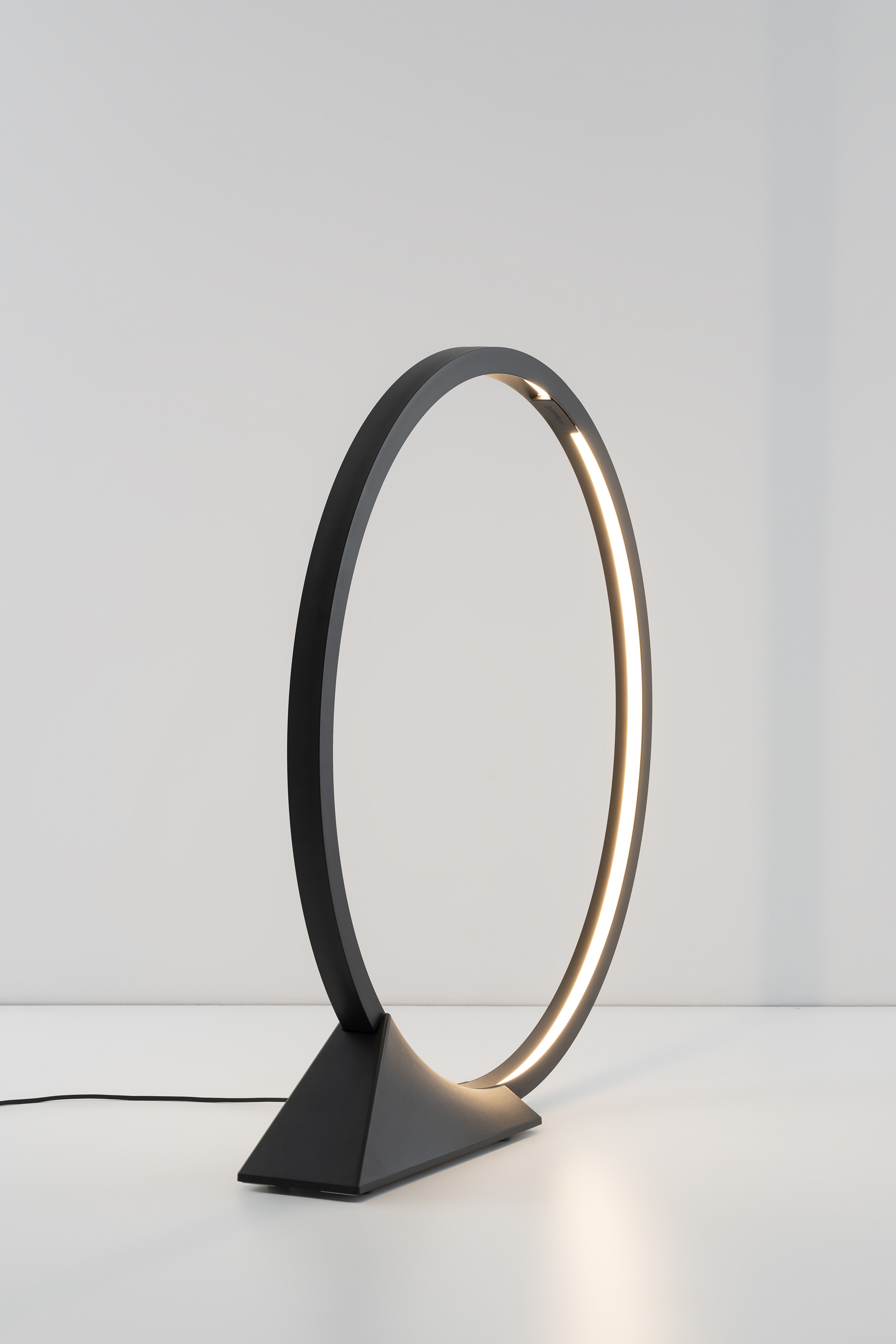 ARTEMIDE Stehleuchte O ARTEMIDE Stehleuchte O