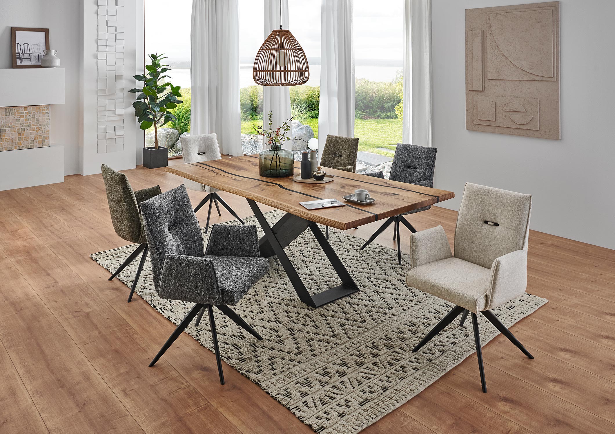 MONDO KANIN chair