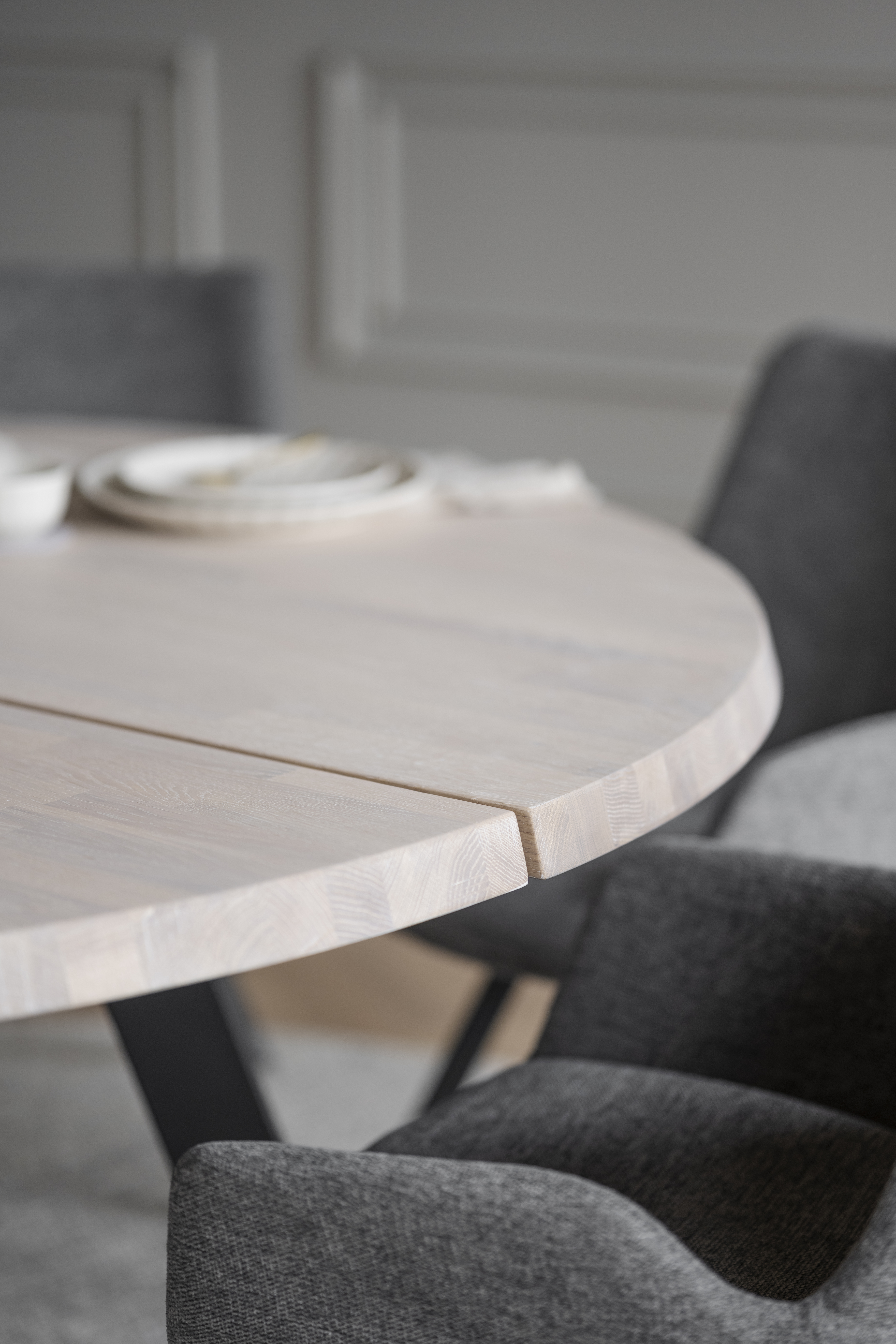 Rowico dining table FRED