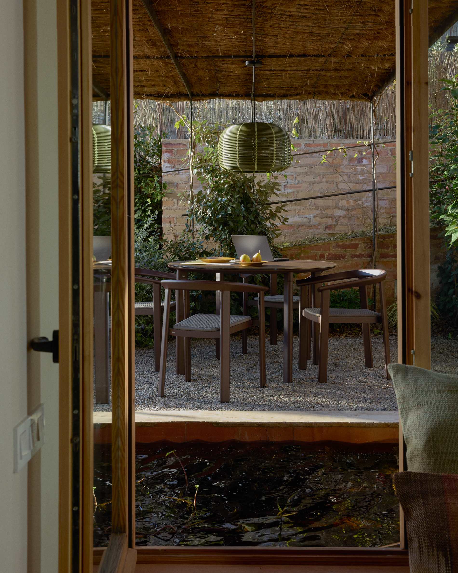 KAVE HOME Table de jardin ERICE