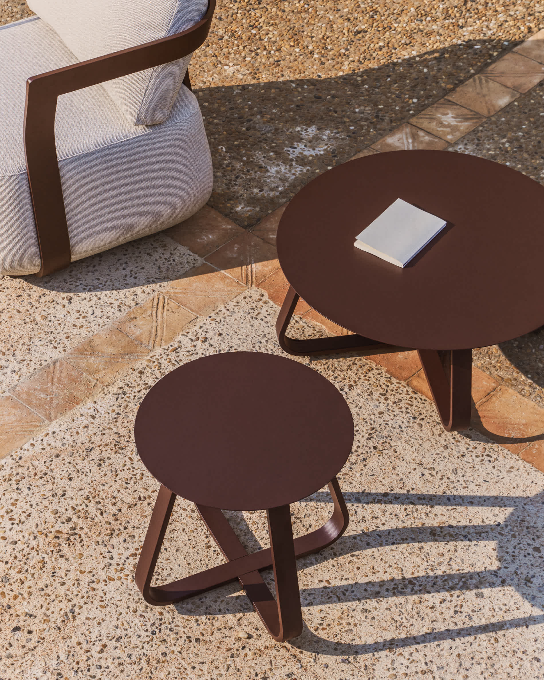 KAVE HOME Side table Outdoor TAMARIS
