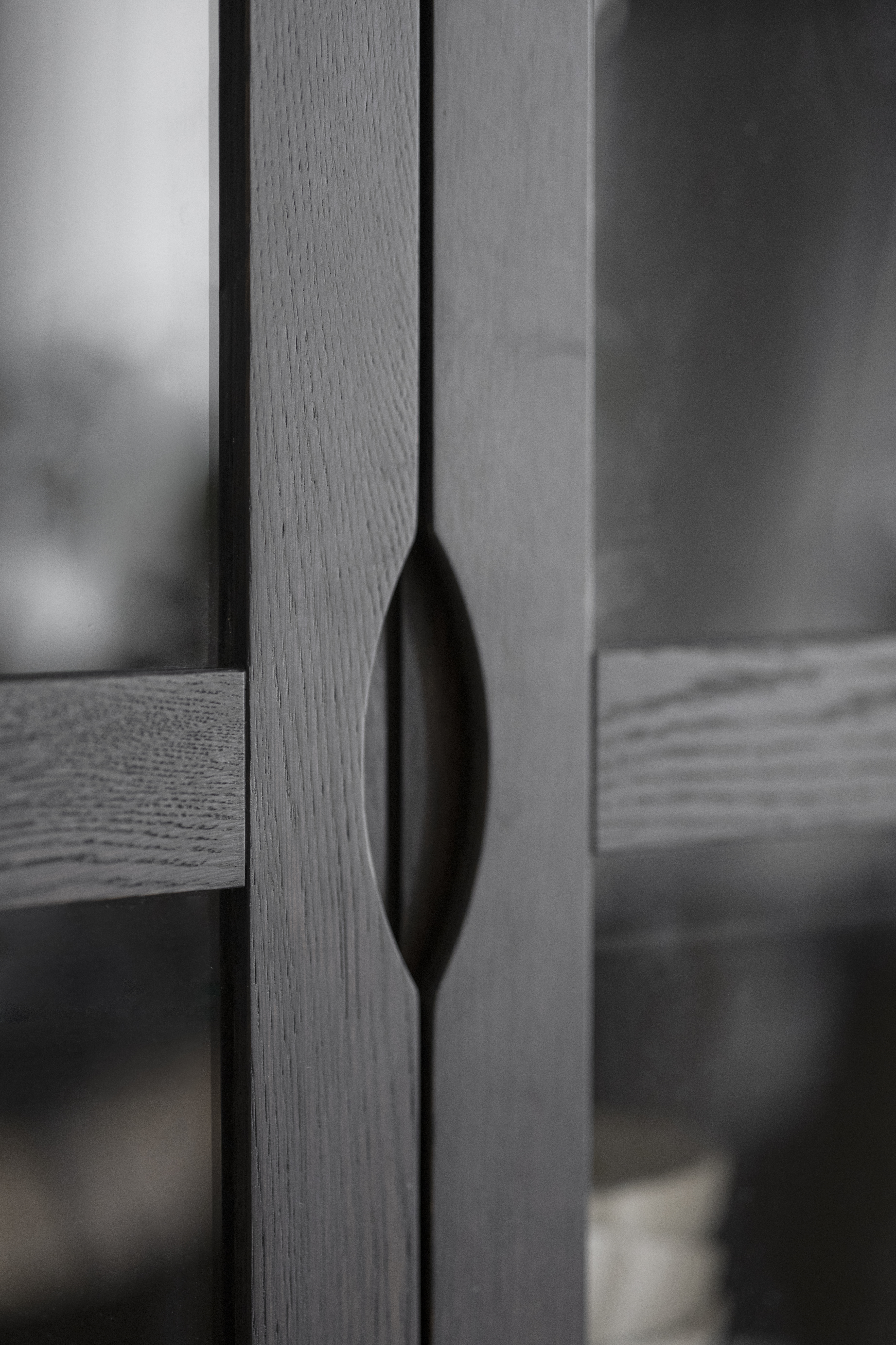 Rowico display case FILIPPA