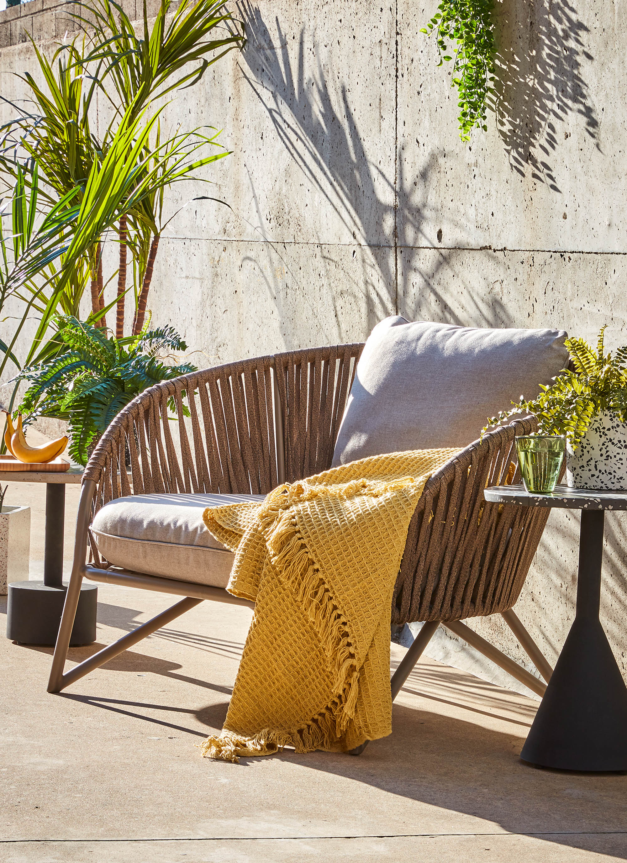KAVE HOME Table d'appoint DELANO