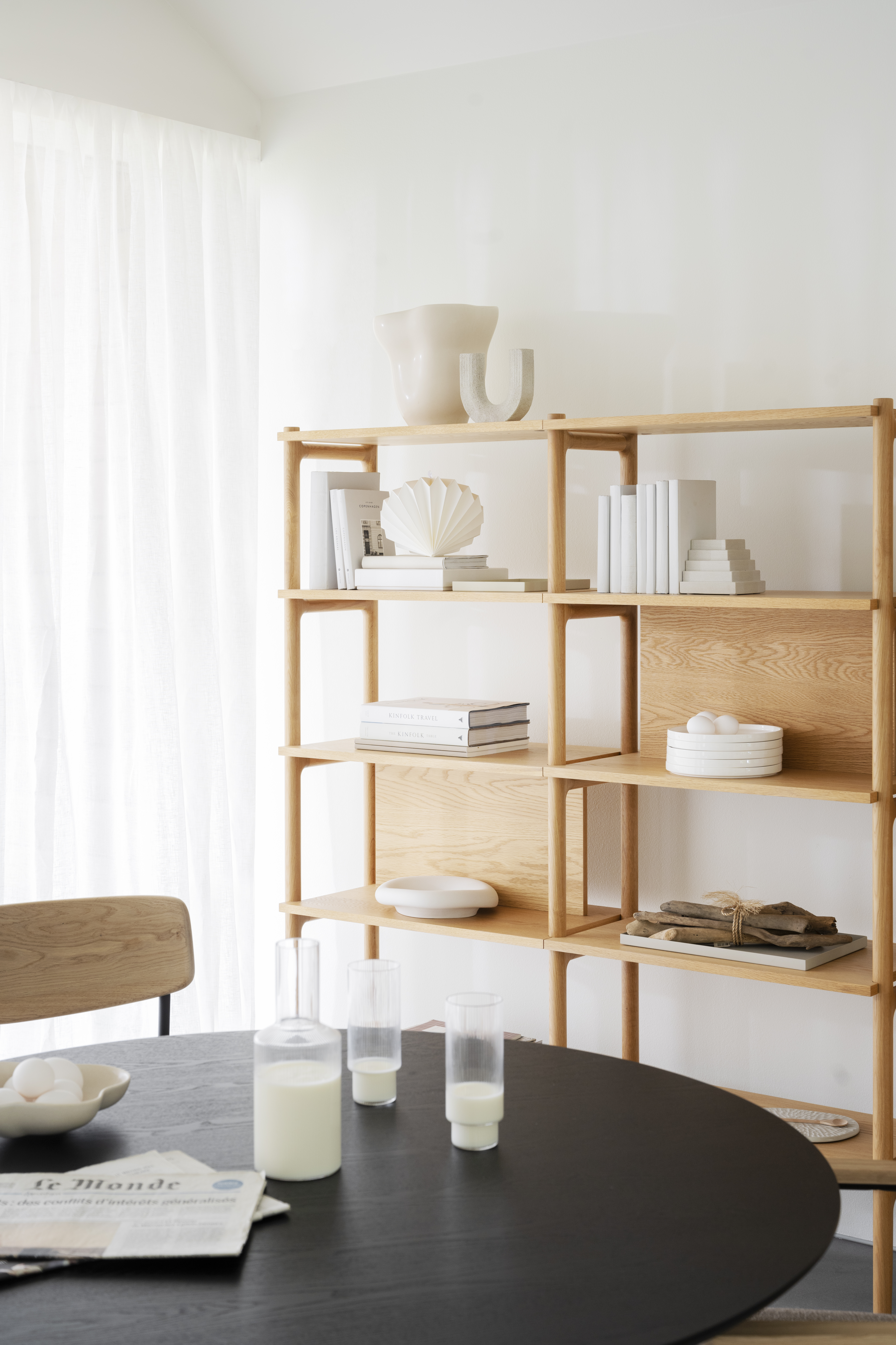 Rowico dining table YUMI