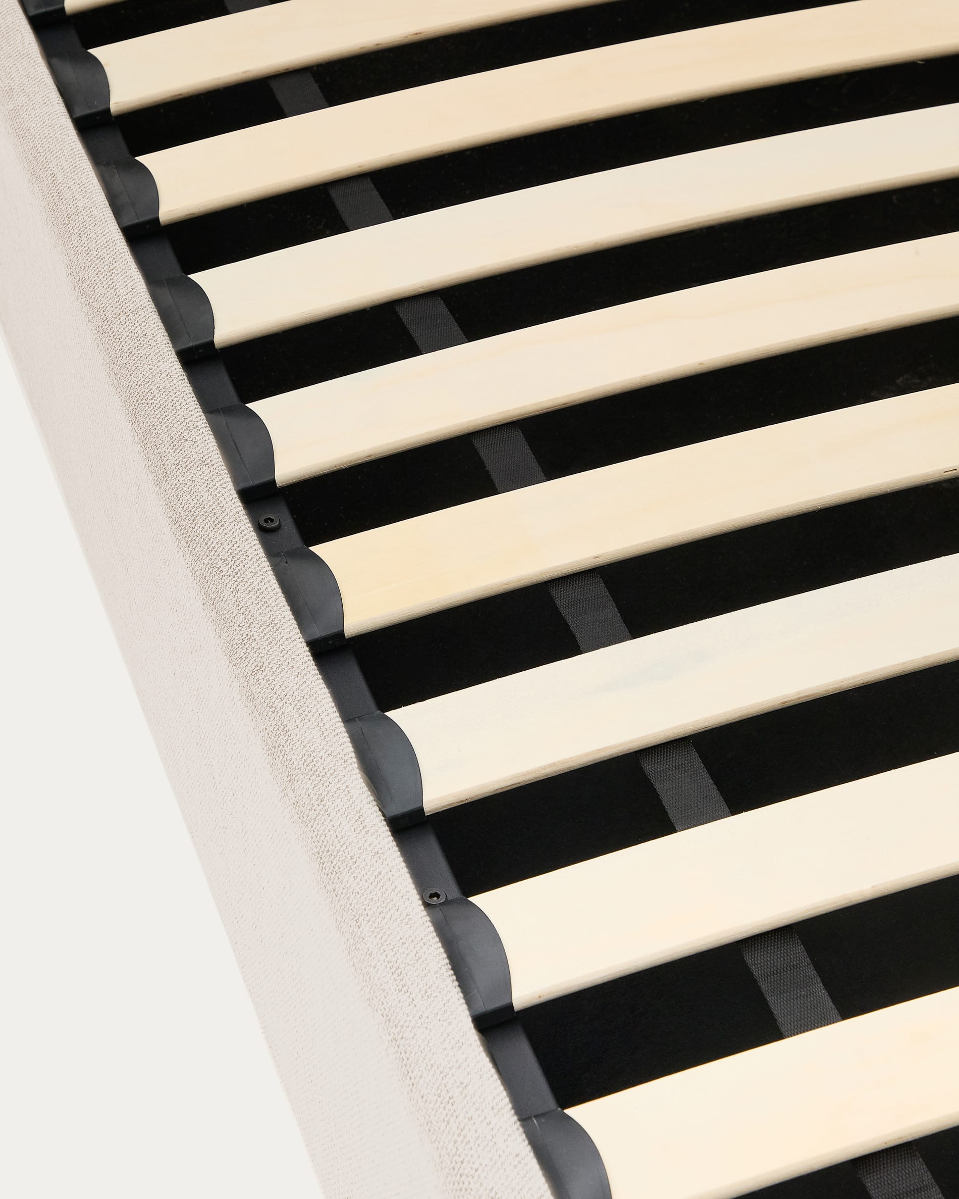 KAVE HOME Bett NAHIRI