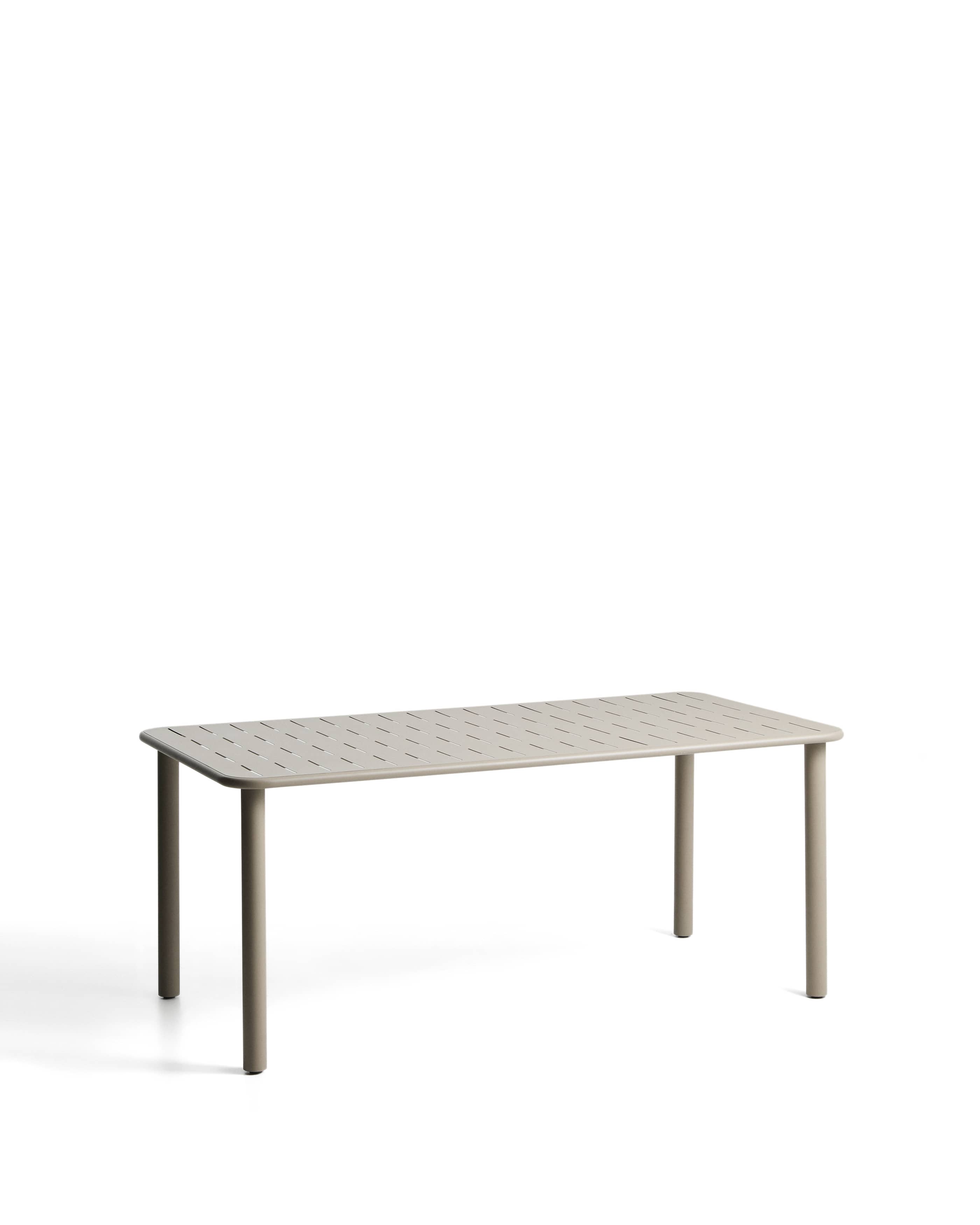 KAVE HOME Table de jardin BRAI