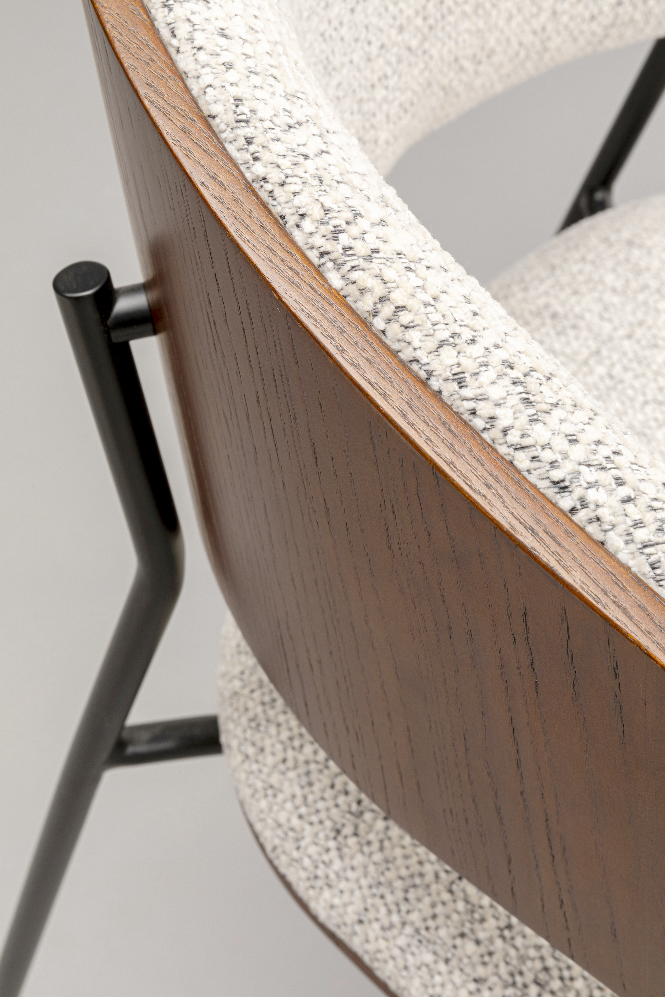 KARE chair CINDY