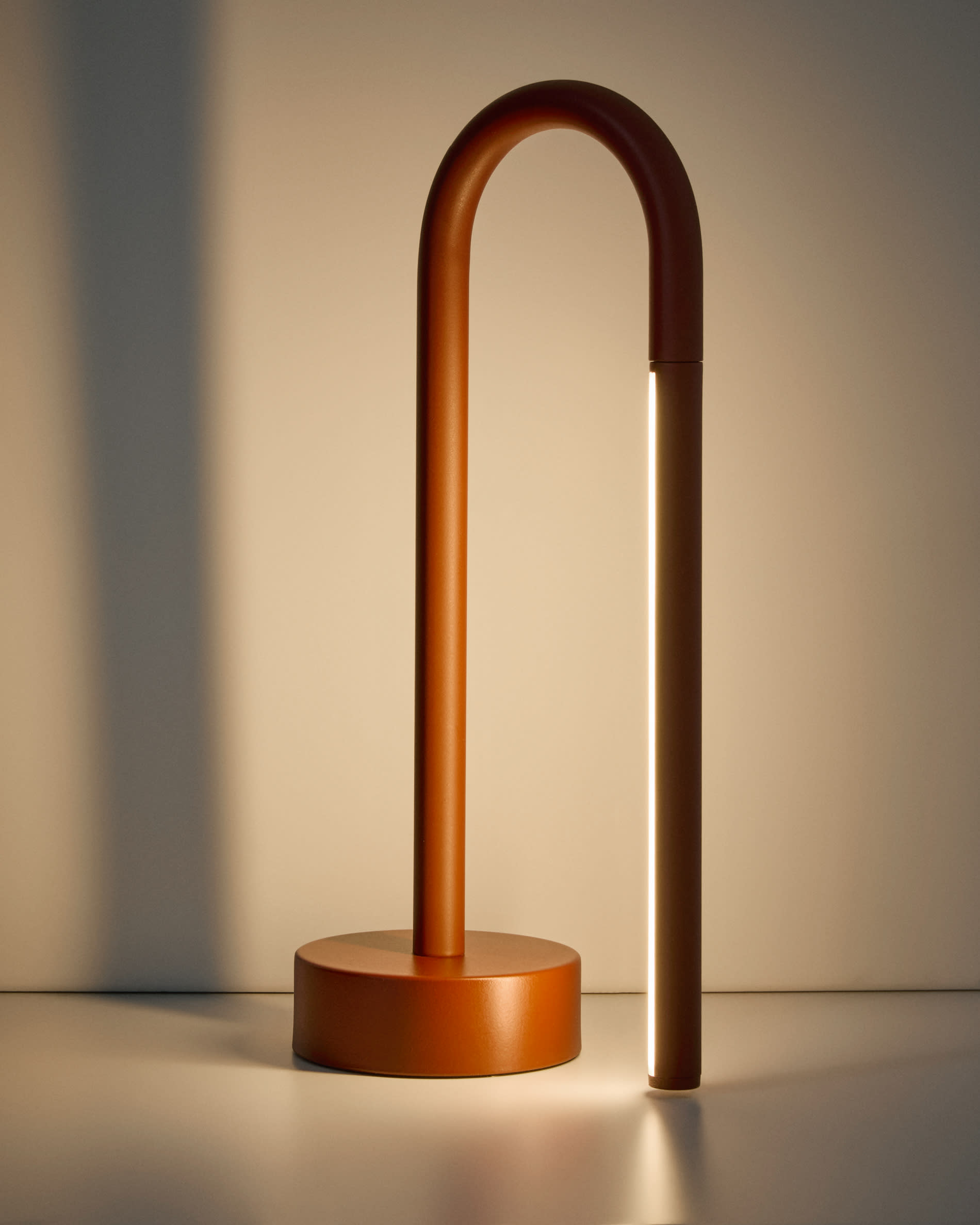 KAVE HOME Tischlampe BOW