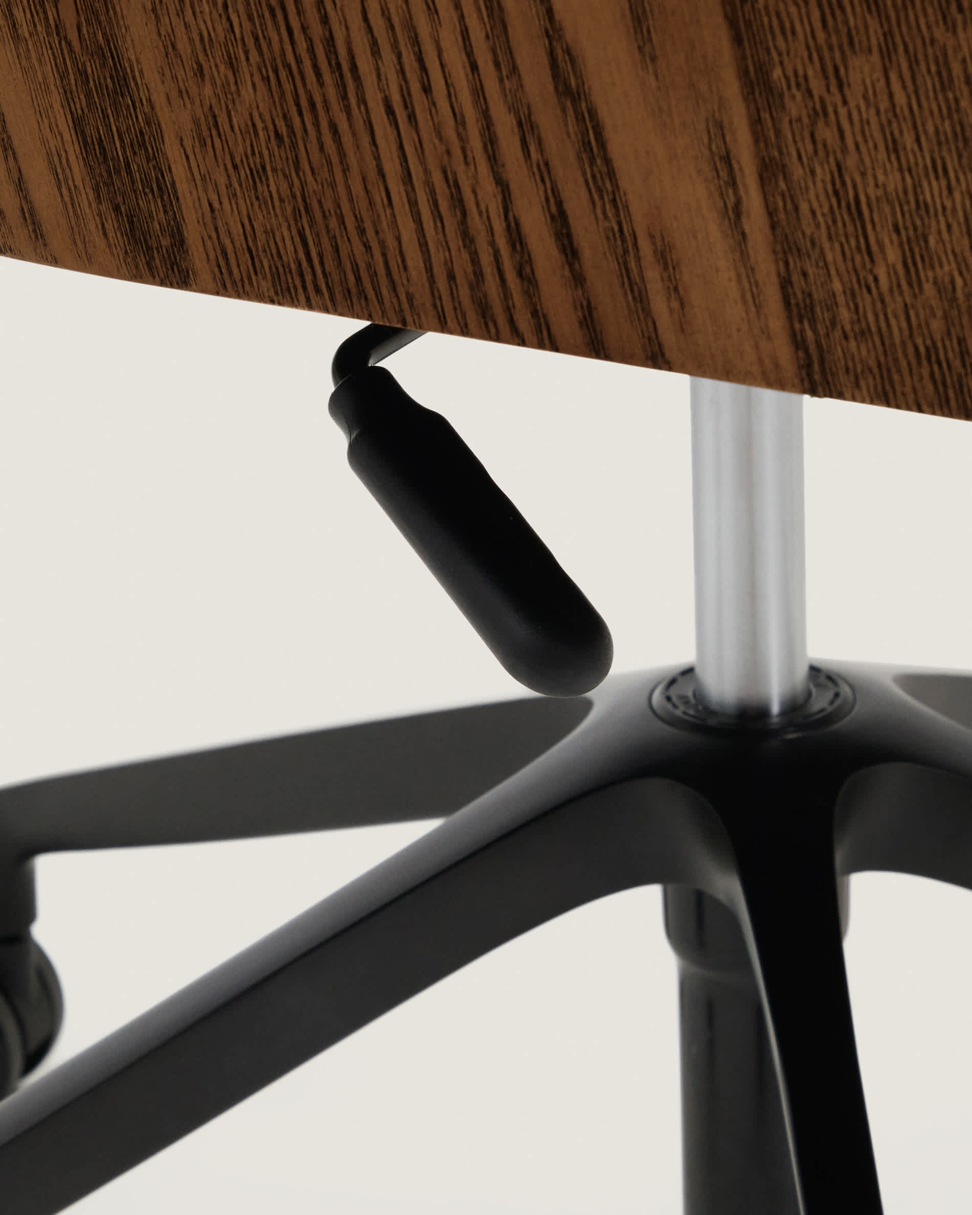 KAVE HOME Chaise de bureau MADAI