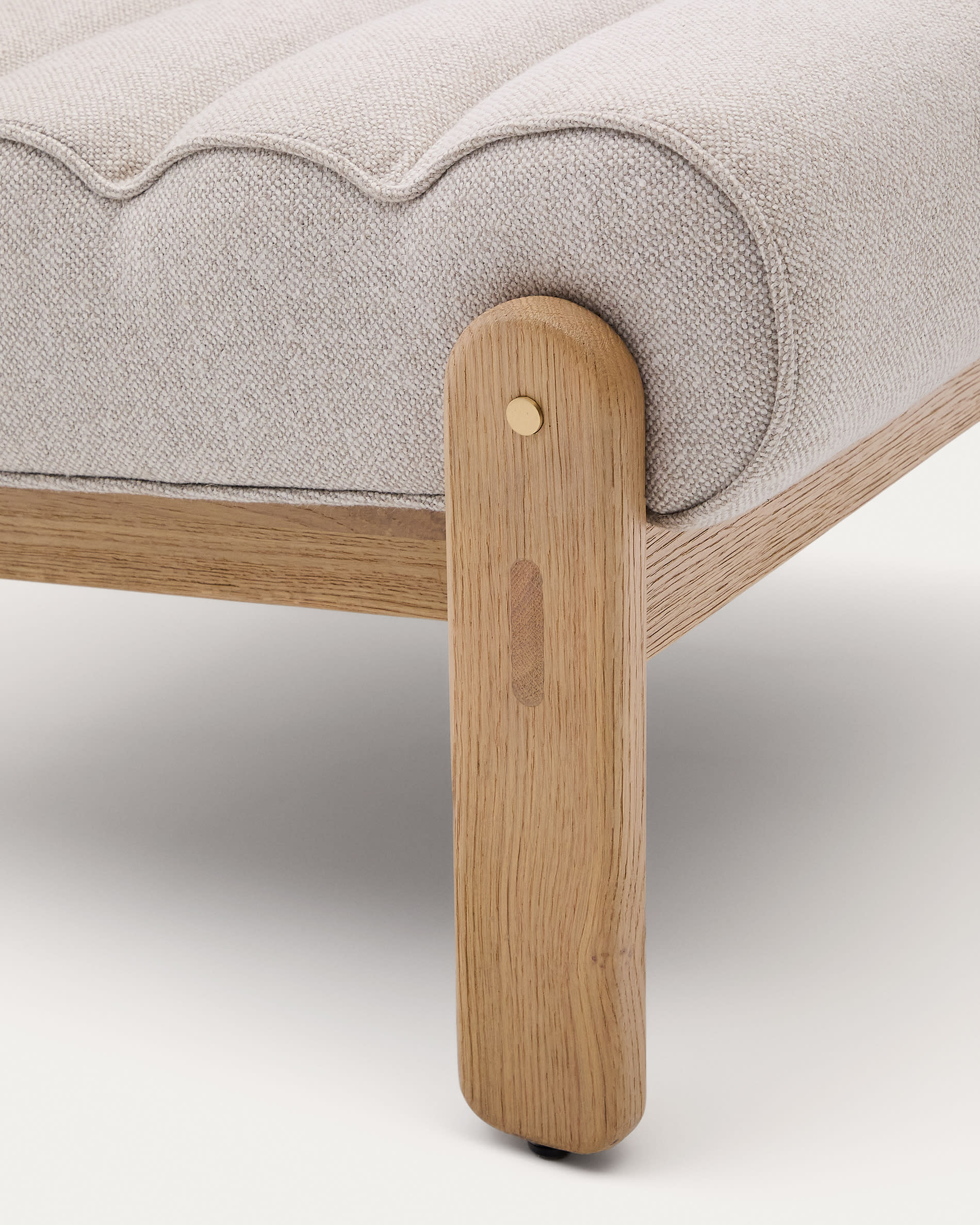 KAVE HOME Armchair MAGIRA