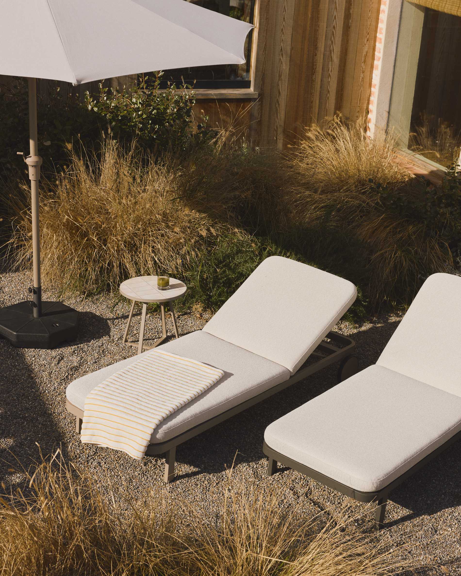 KAVE HOME Beistelltisch Outdoor ASINARA