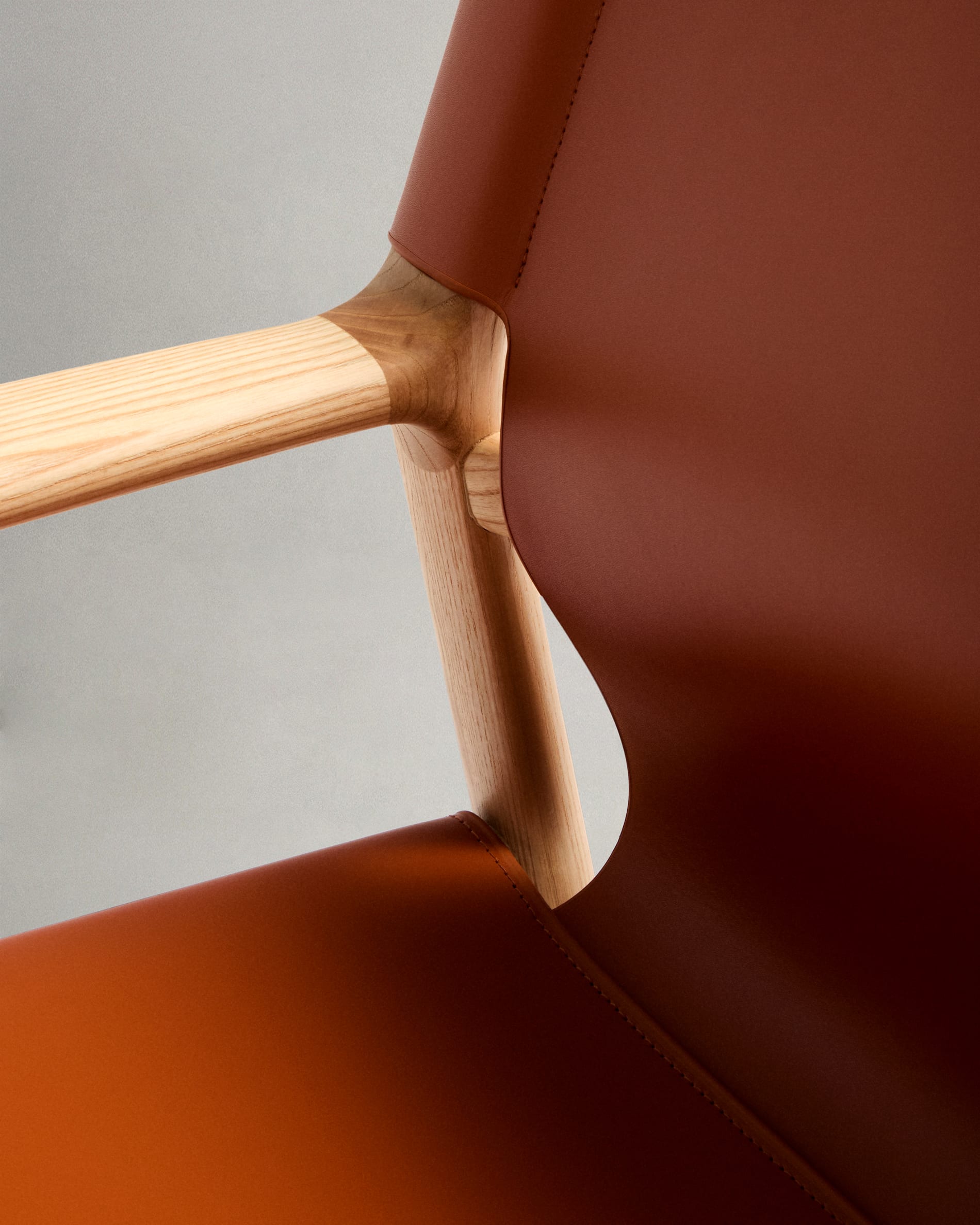 KAVE HOME Fauteuil JAN