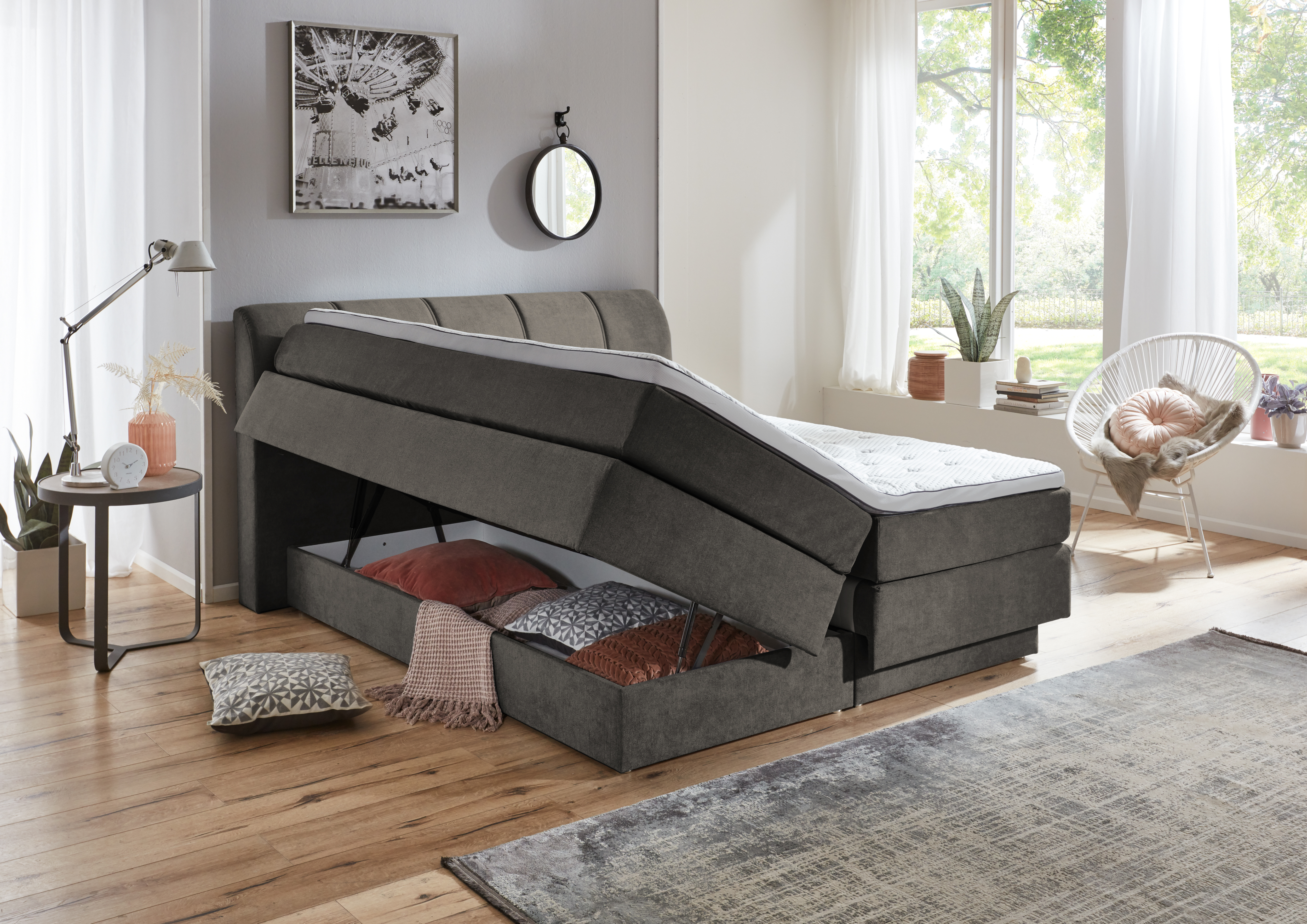 SUN GARDEN OTTAWA box spring bed
