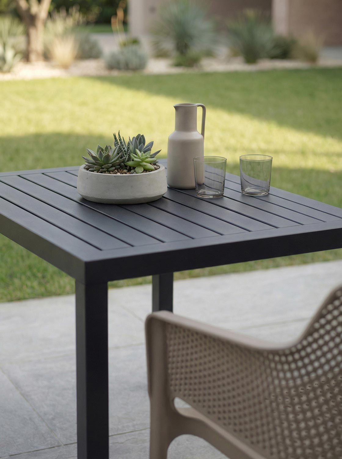 Nardi garden table CUBE