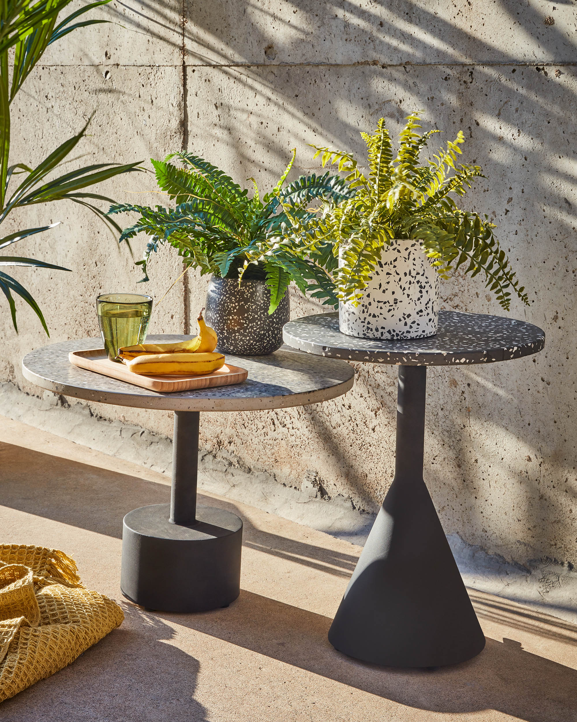 KAVE HOME Table d'appoint DELANO