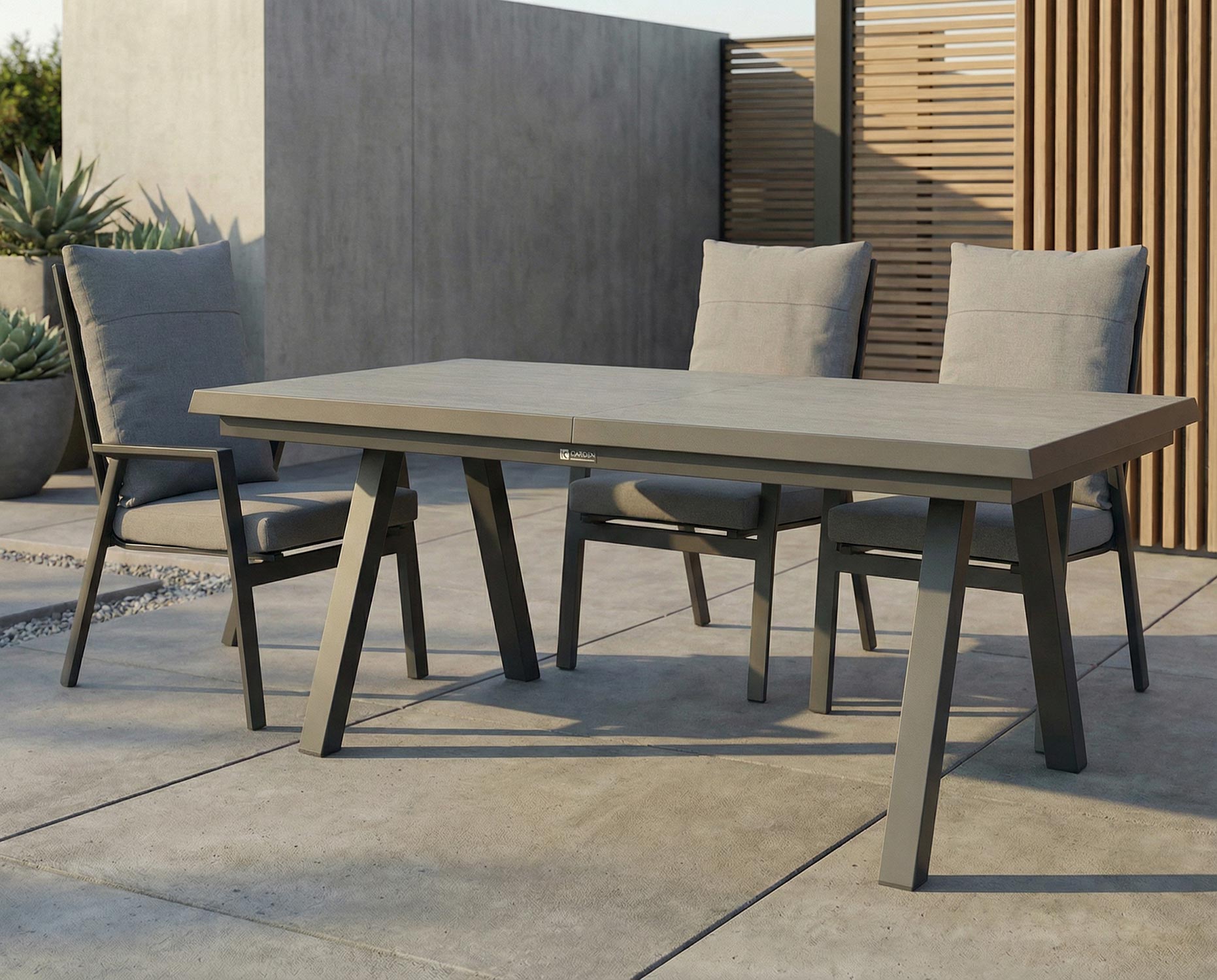 LC GARDEN garden table VIVERA STONE