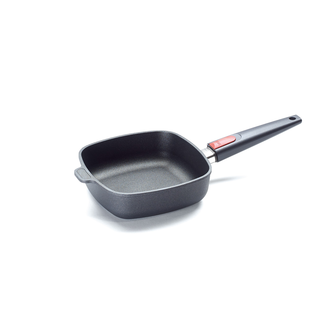WOLL cast iron pan NOWO TITANIUM