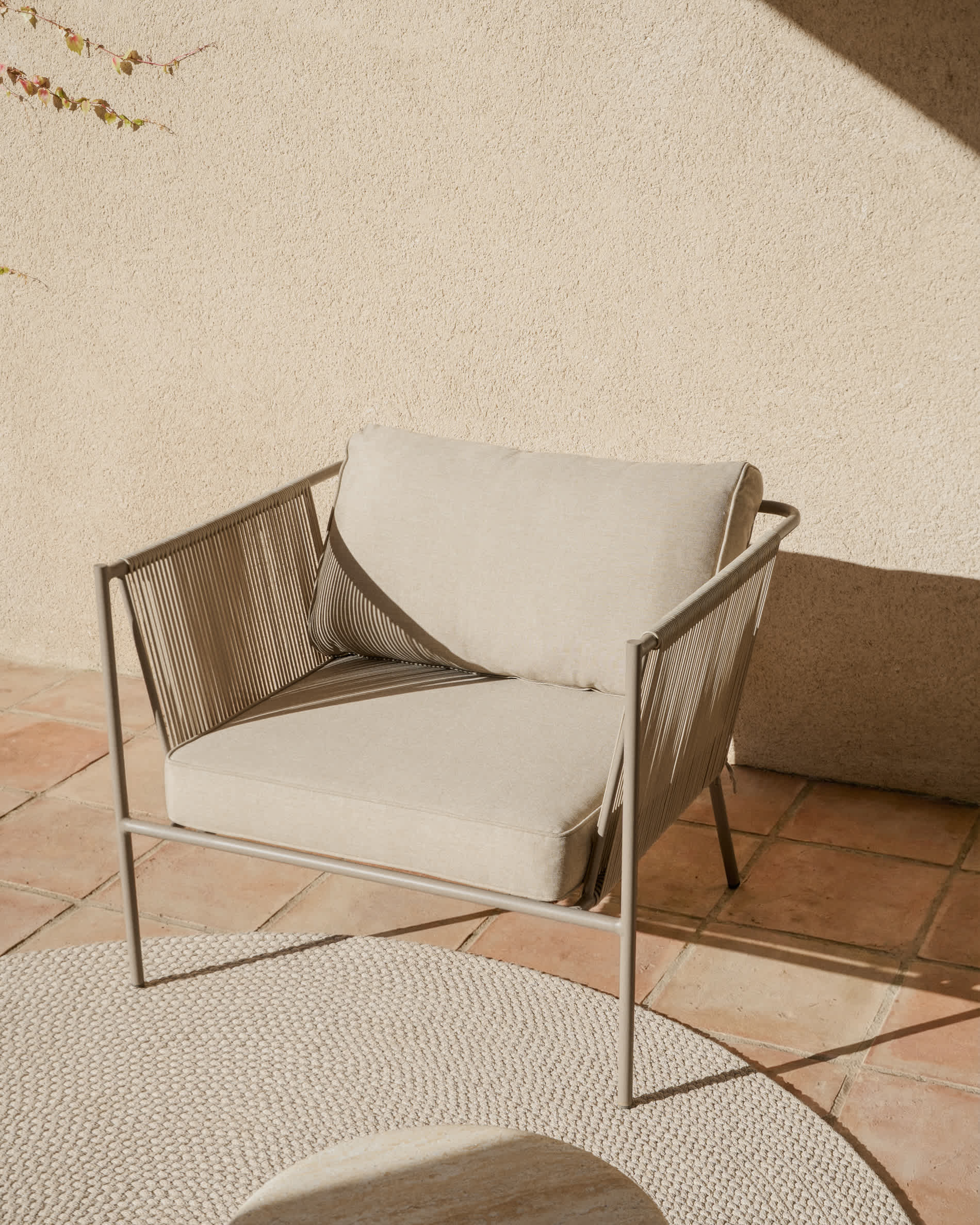 KAVE HOME garden armchair ZIVIA