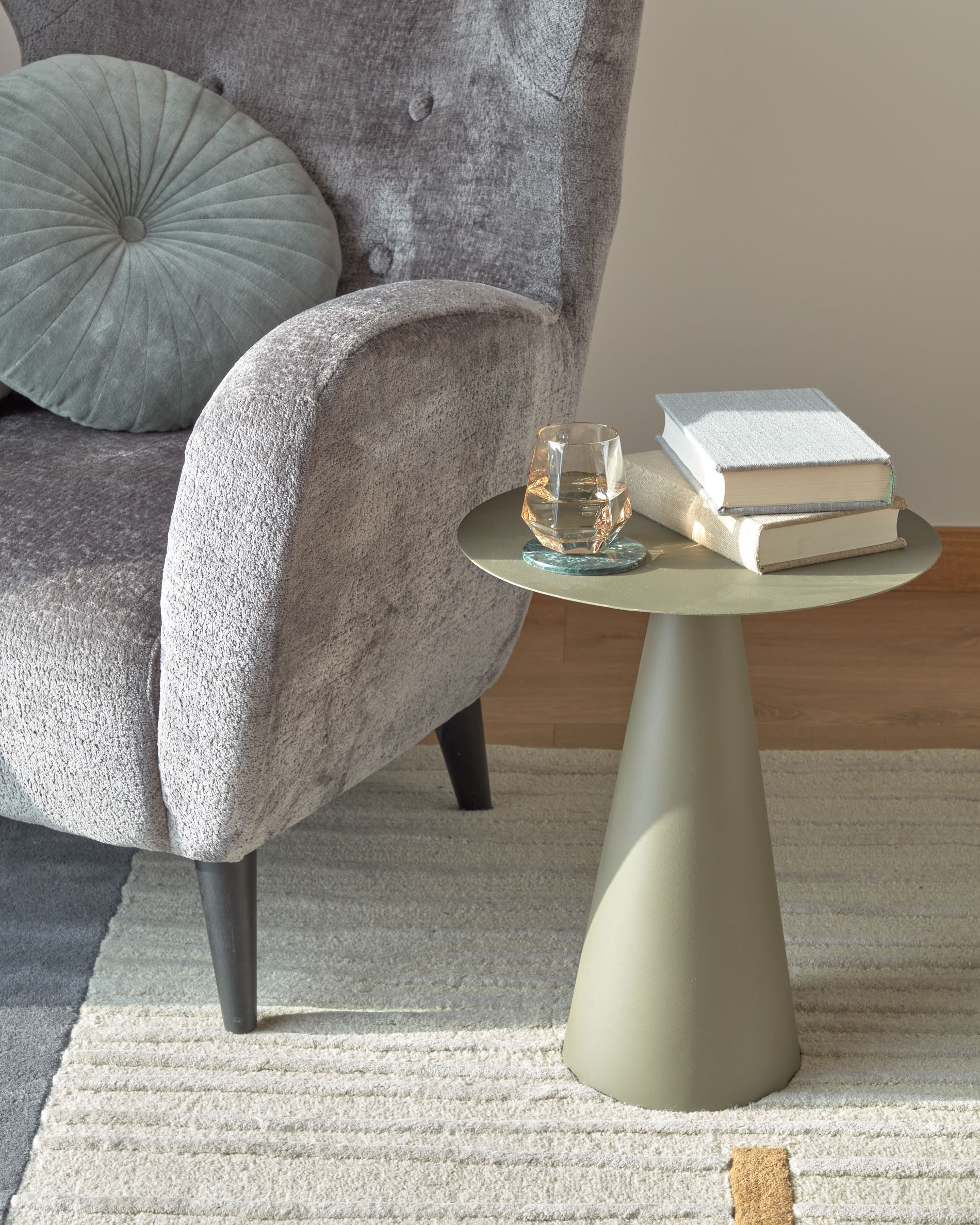 KAVE HOME Table d'appoint SHIREL